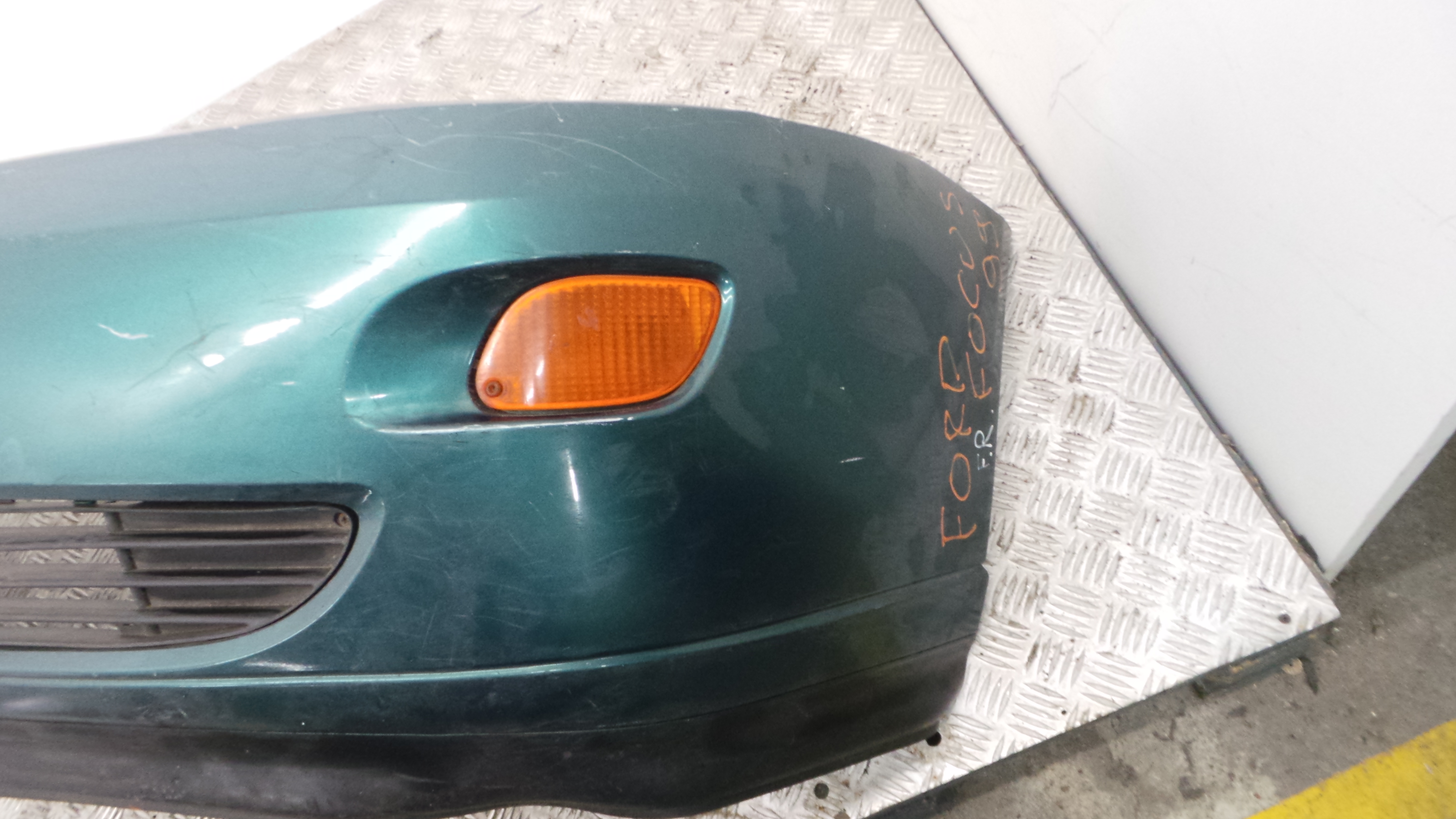 Para Choques Frente 98AB-17757 - FORD FOCUS I (DAW, DBW)-33174329