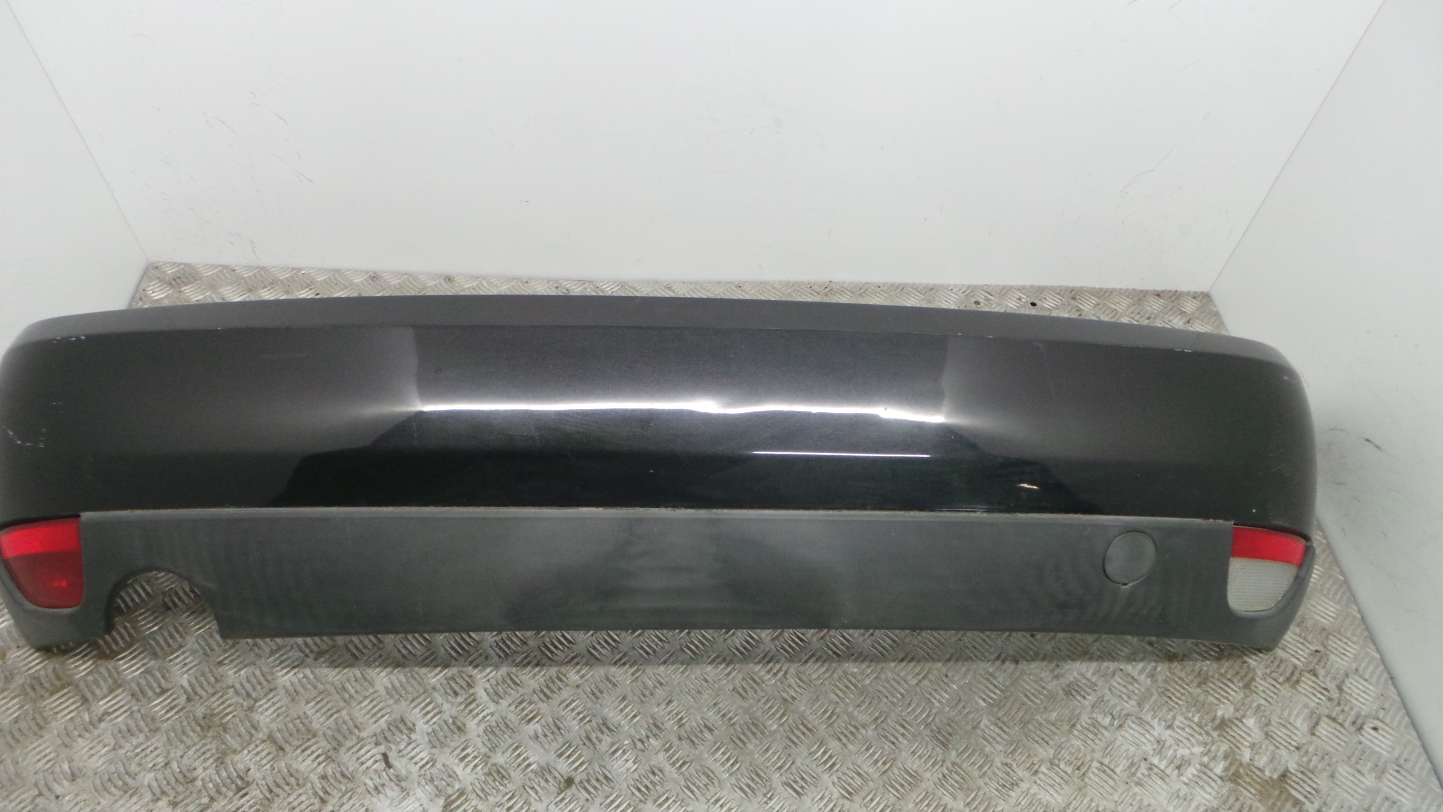 Para Choques de Trás 98AB017906 - FORD FOCUS I (DAW, DBW)-33174420