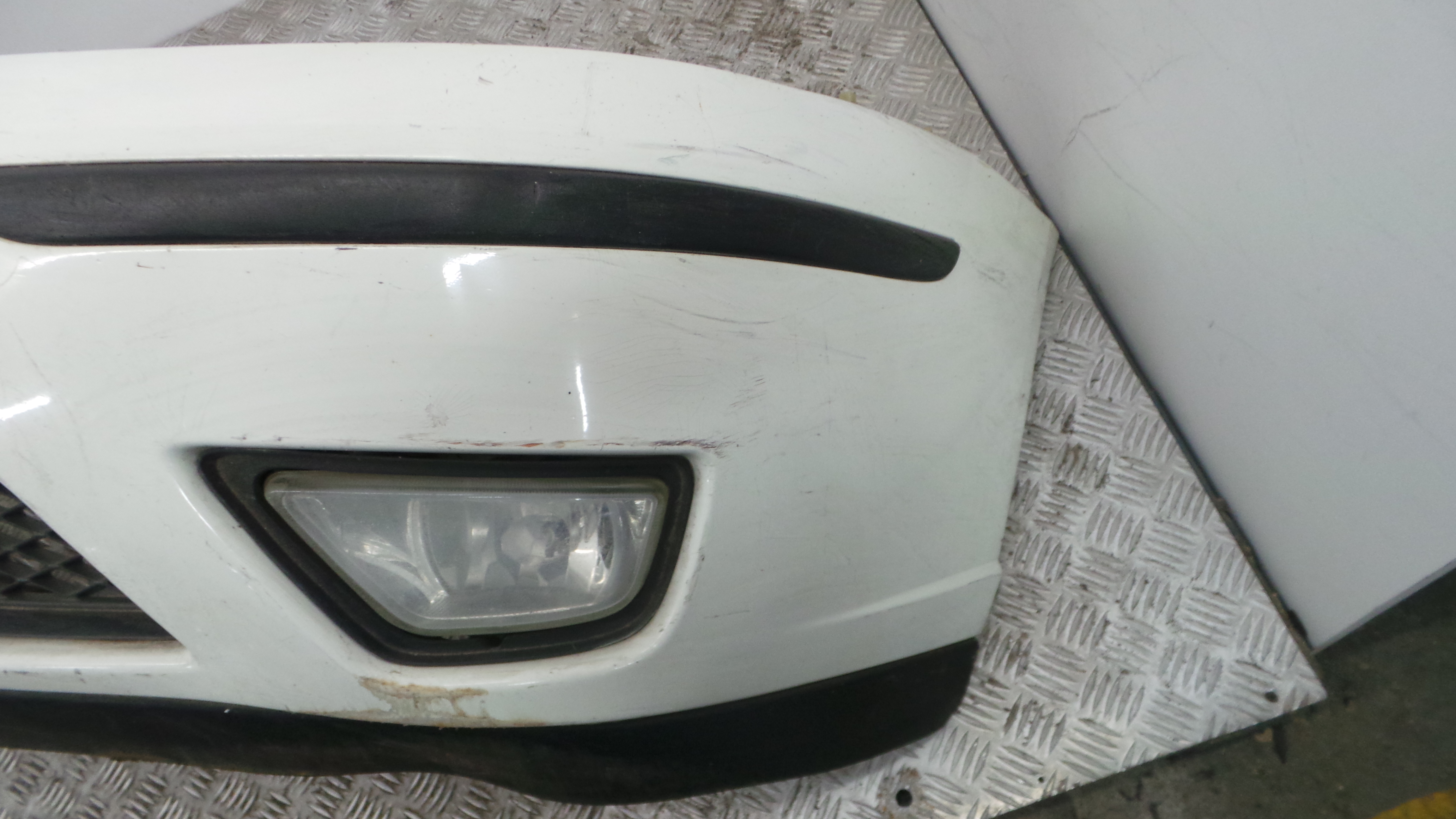 Para Choques Frente 2M51-17757 - FORD FOCUS I (DAW, DBW)-33174426