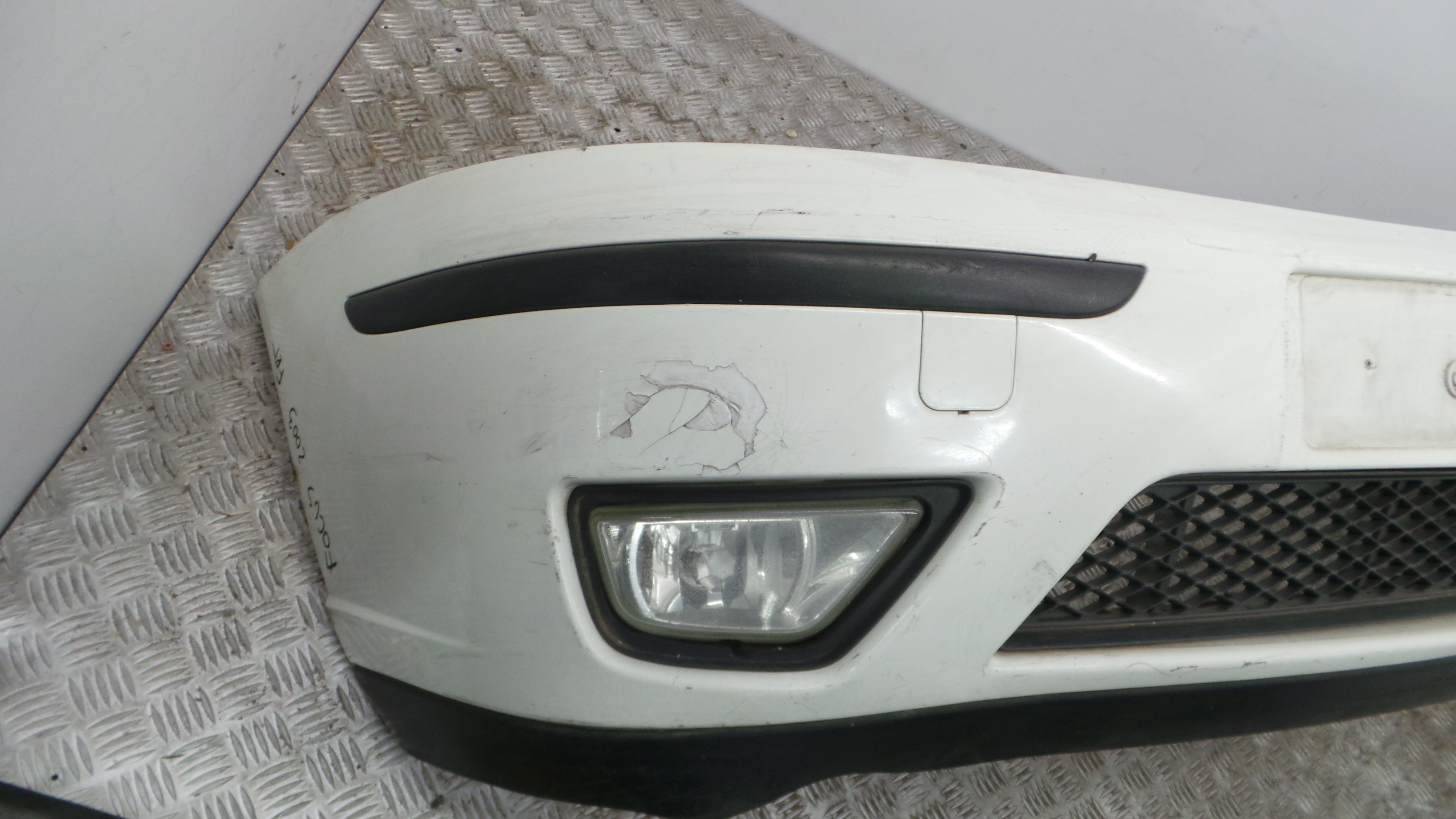 Para Choques Frente 2M51-17757 - FORD FOCUS I (DAW, DBW)-33174426