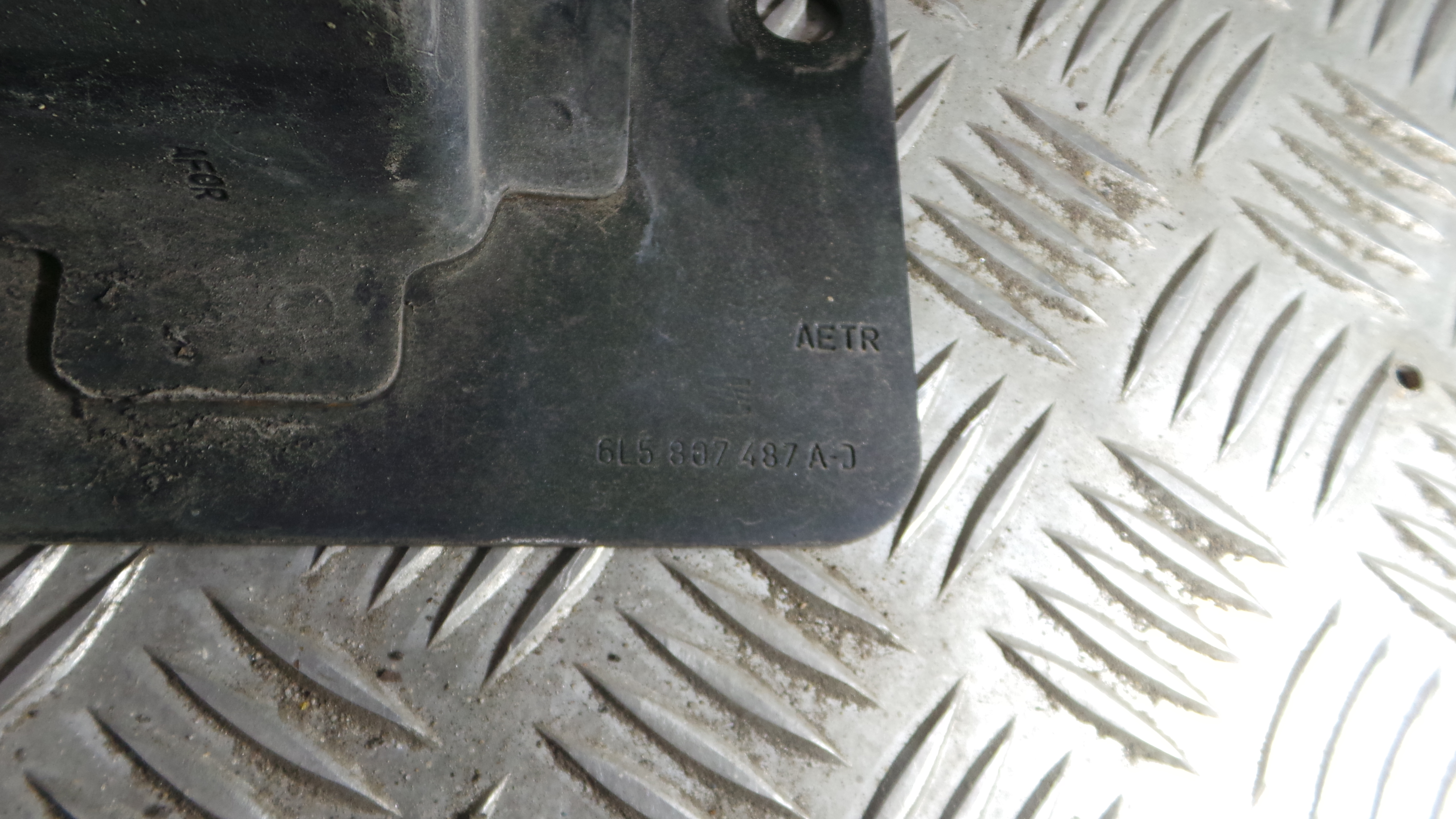 Reforco do Para Choques Traseiro  6L5807487 - SEAT CORDOBA (6L2)-33174557