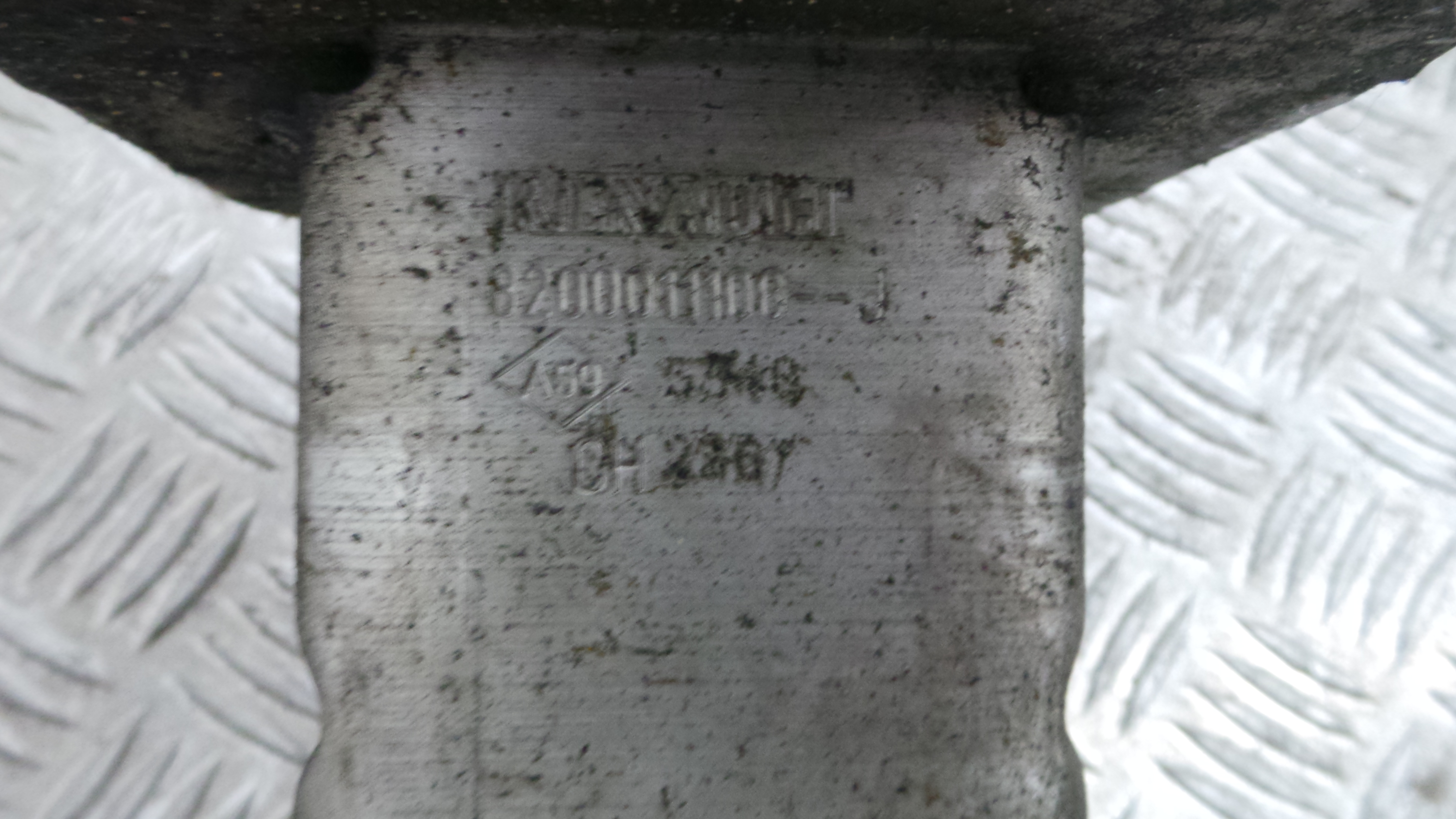 Reforço do Para Choques Frente  8200011107 - RENAULT MEGANE II (BM0/1_, CM0/1_)-33174714