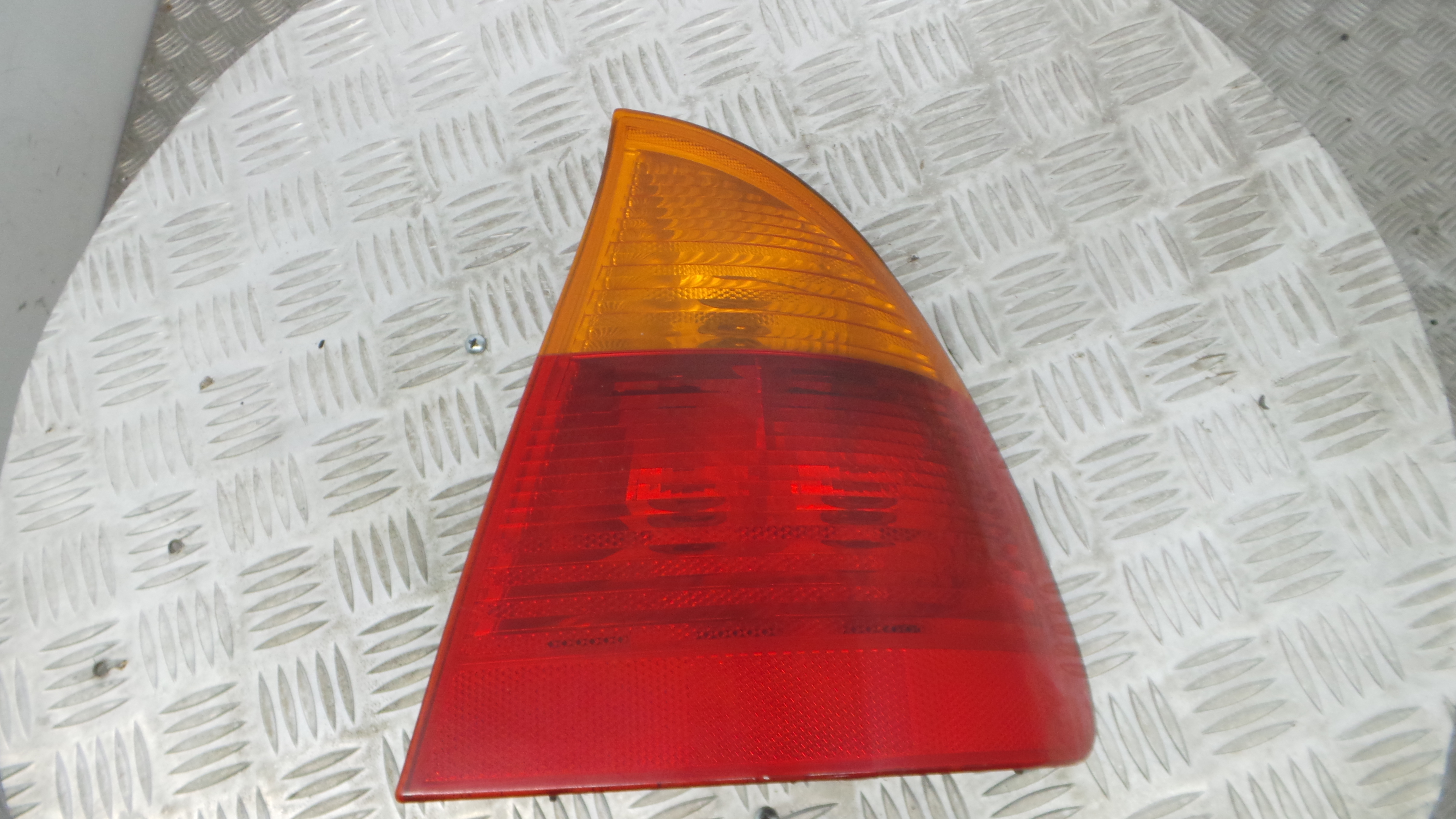 Farolim Stop Dto 63.21-6905628 - BMW 3 Touring (E46)-33174770 Farolim Stop Dto 63.21-6905628 - BMW 3 Touring (E46)-33174770