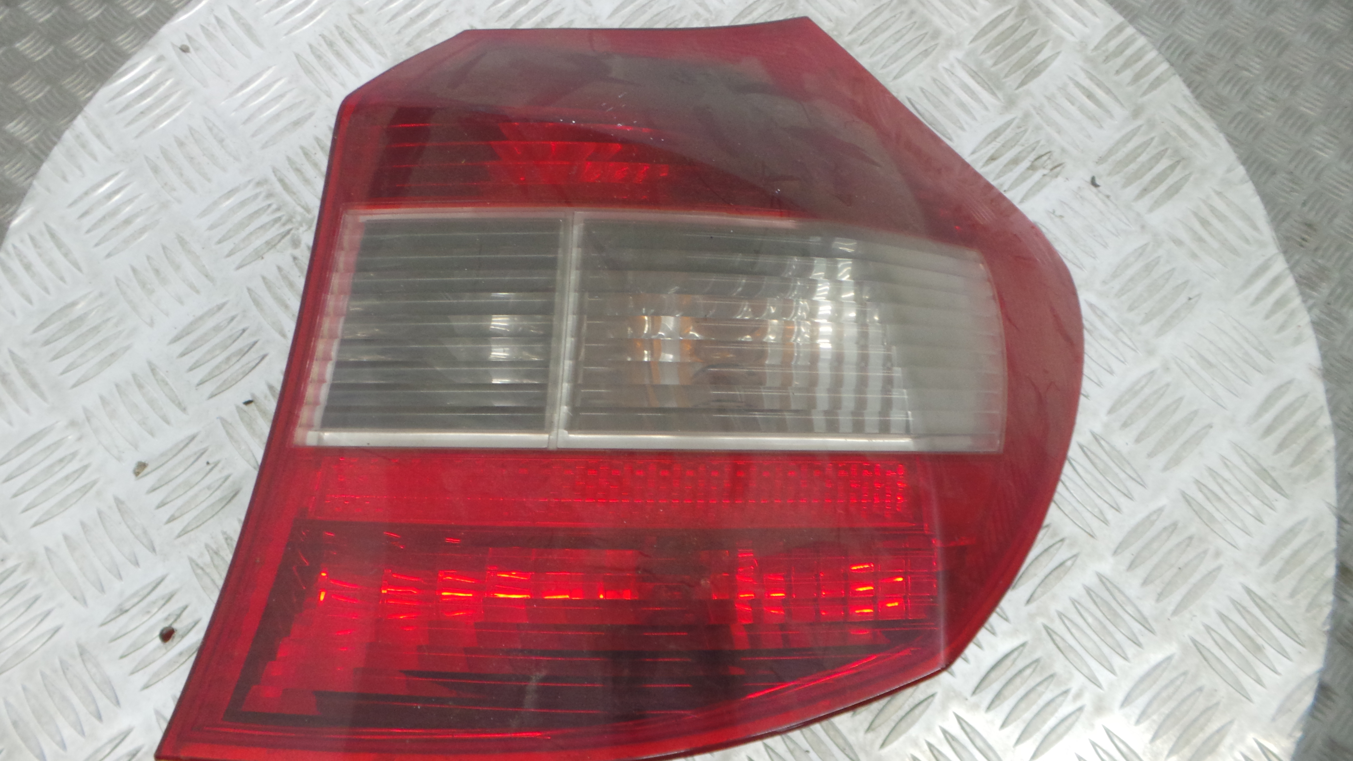 Farolim Stop Dto 6924502 - BMW 1 (E87)-33174791 Farolim Stop Dto 6924502 - BMW 1 (E87)-33174791