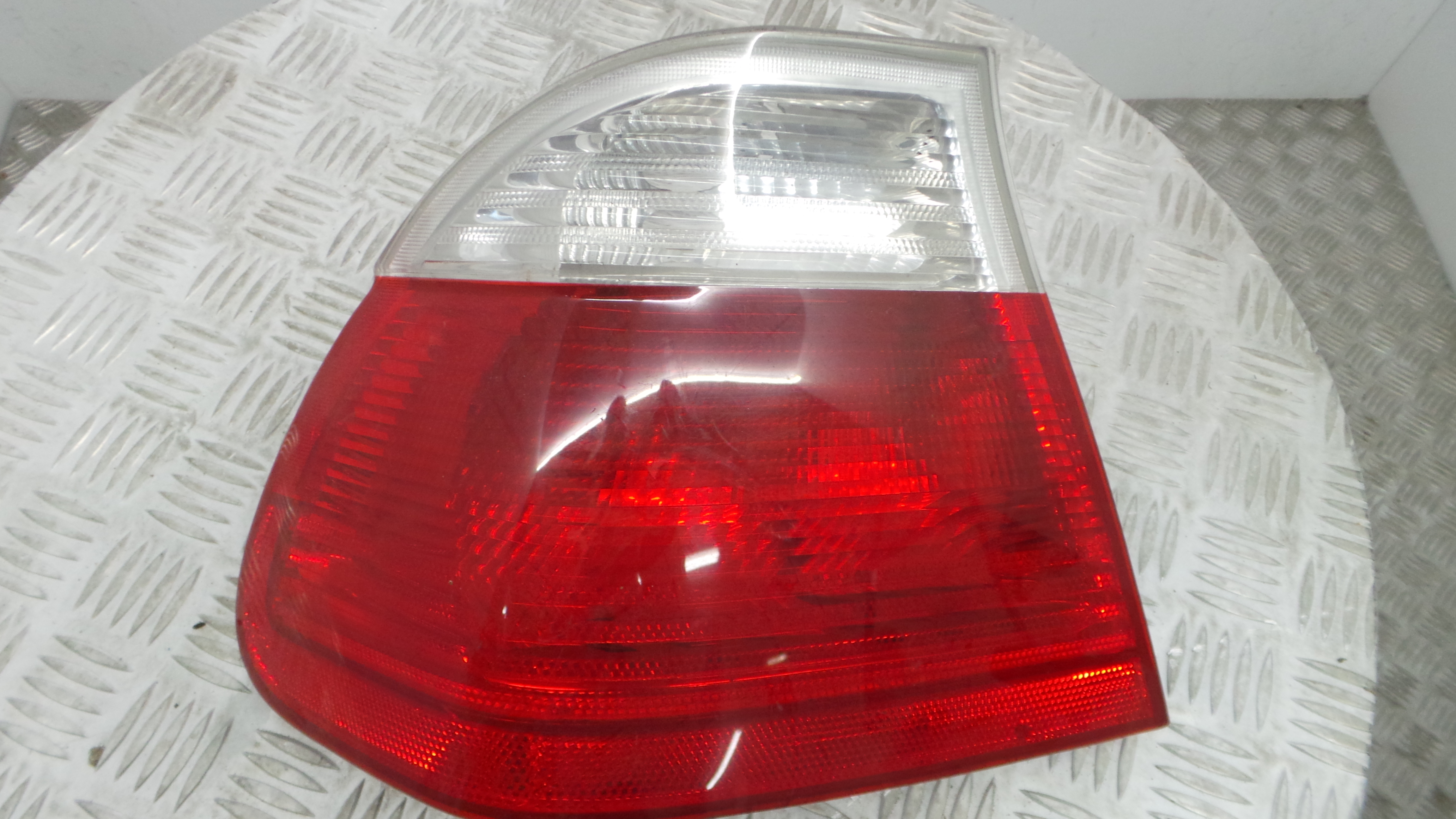 Farolim Stop Esq 63.21-8383821 - BMW 3 (E46)-33174809