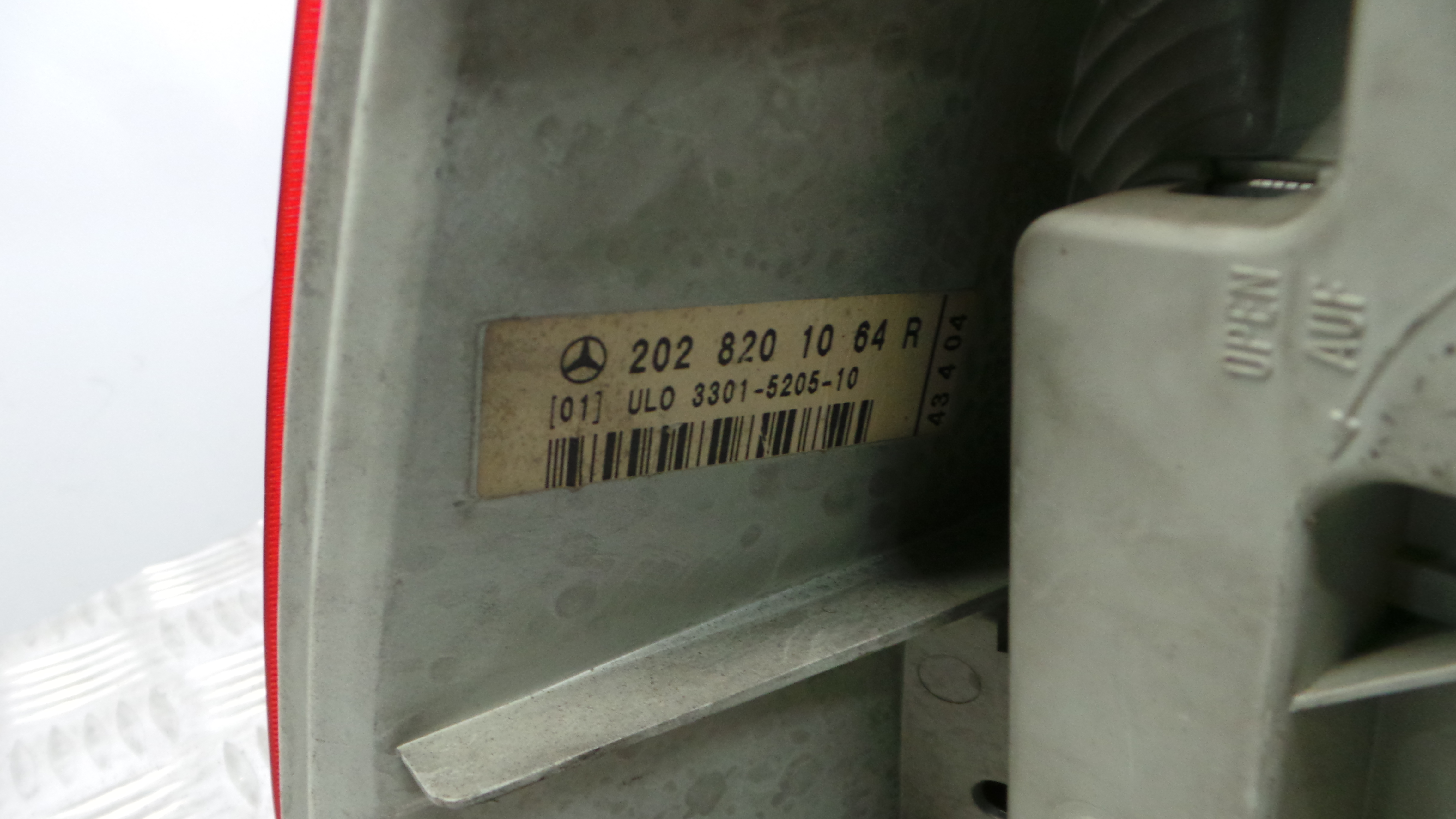 Farolim Stop Dto 2028201064 - MERCEDES-BENZ C-CLASS (W202)-33175221