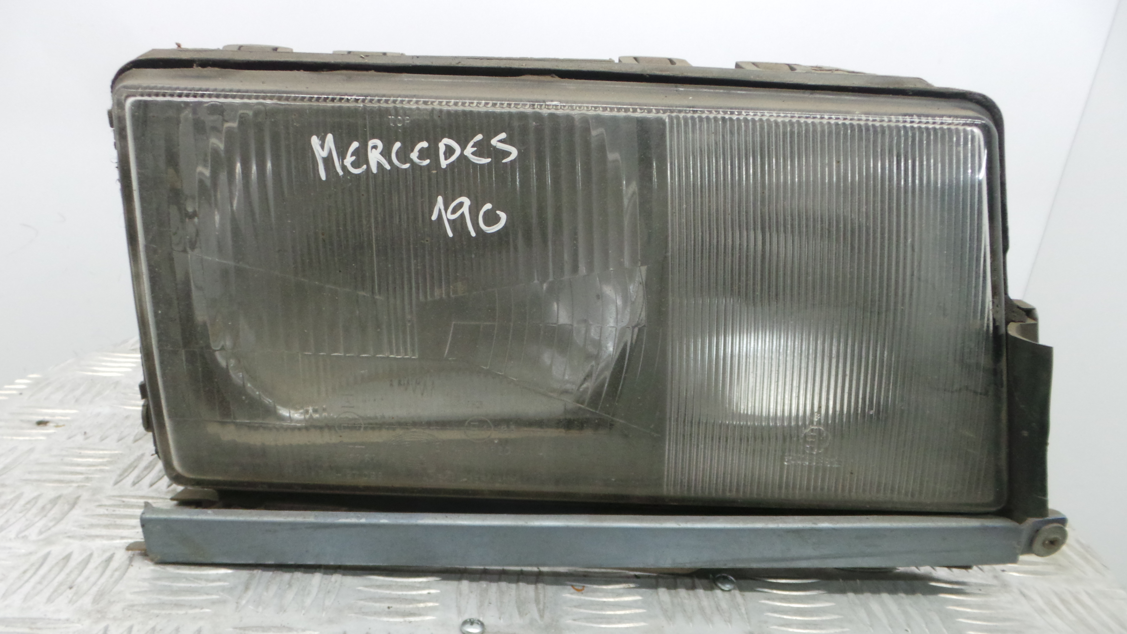 Ótica Dto A2018206061 - MERCEDES-BENZ 190 (W201)-33175653