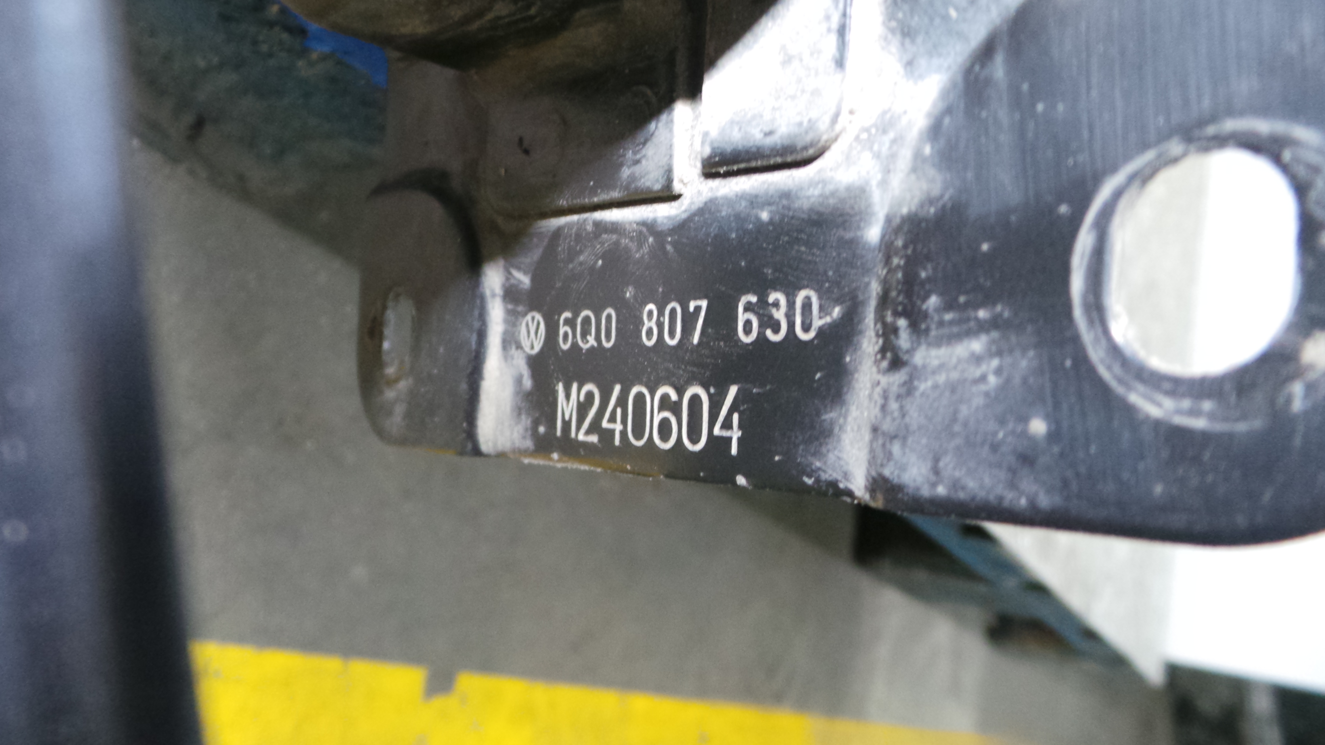 Reforco do Para Choques Traseiro 6Q0807630 - VW POLO (9N_, 9A_)-33179678