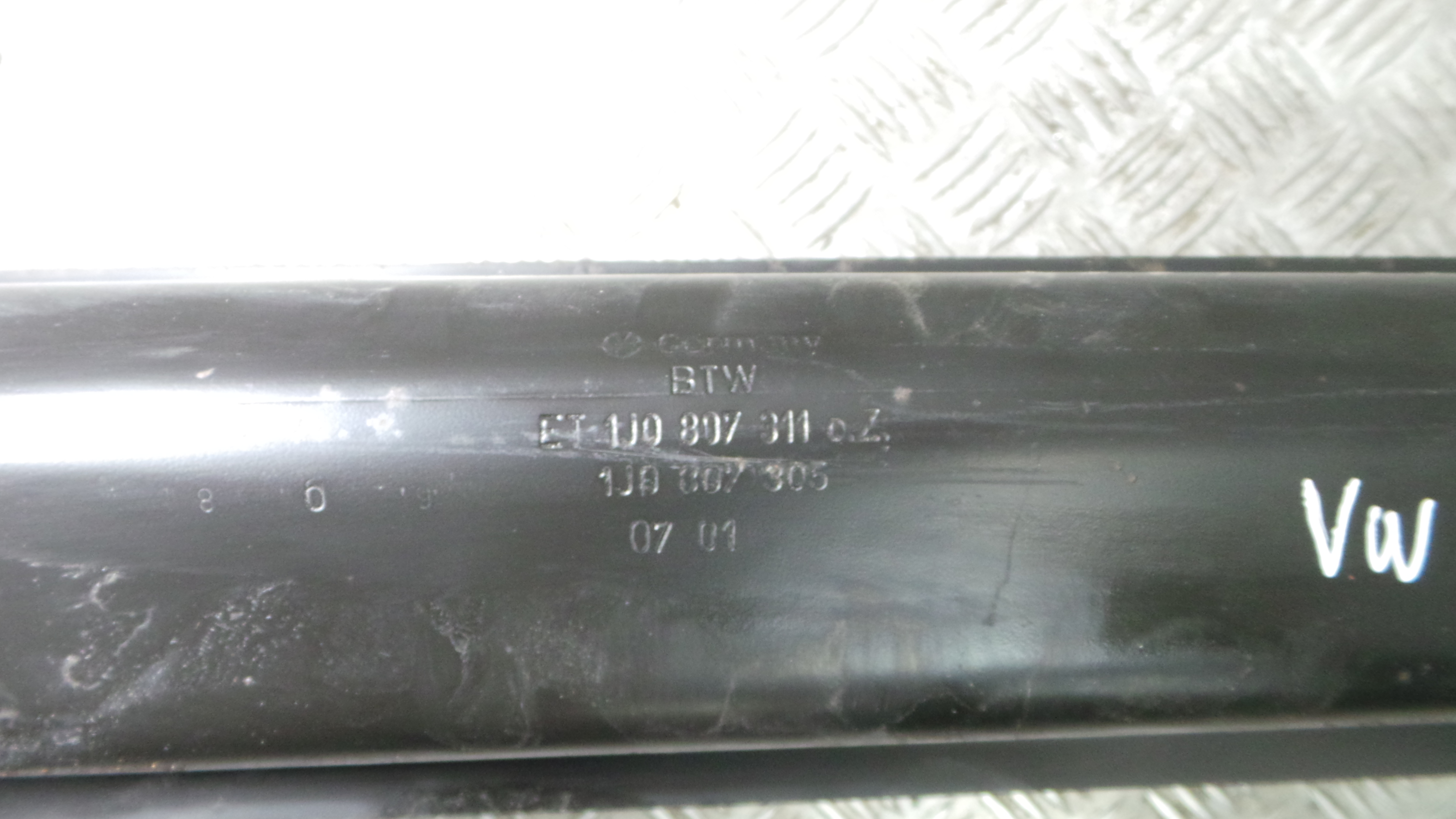 Reforco do Para Choques Traseiro  1J0807311 - VW GOLF IV (1J1), GOLF Mk IV (1J1)-33180949