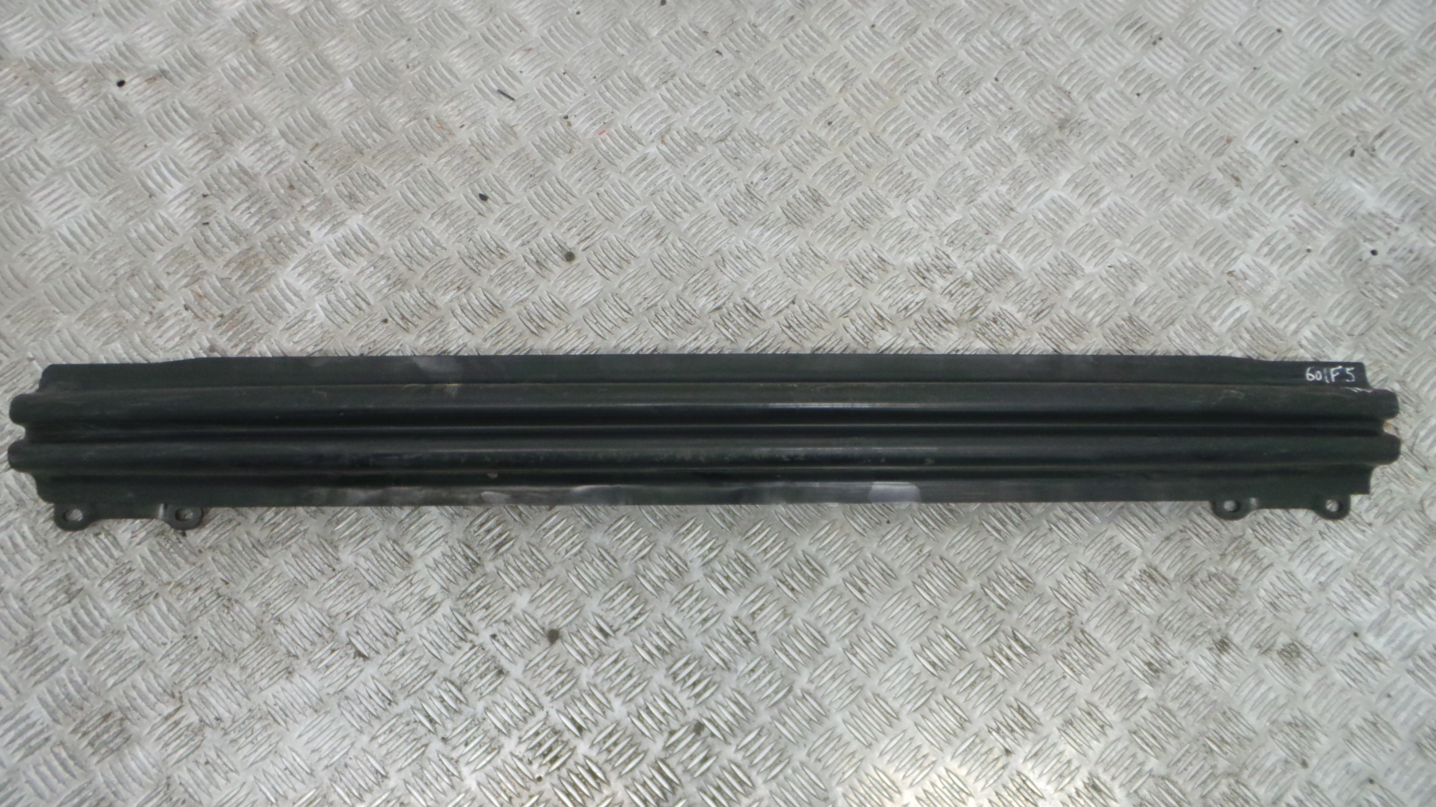 Reforco do Para Choques Traseiro  1K0807305 - VW GOLF V (1K1)-33180959