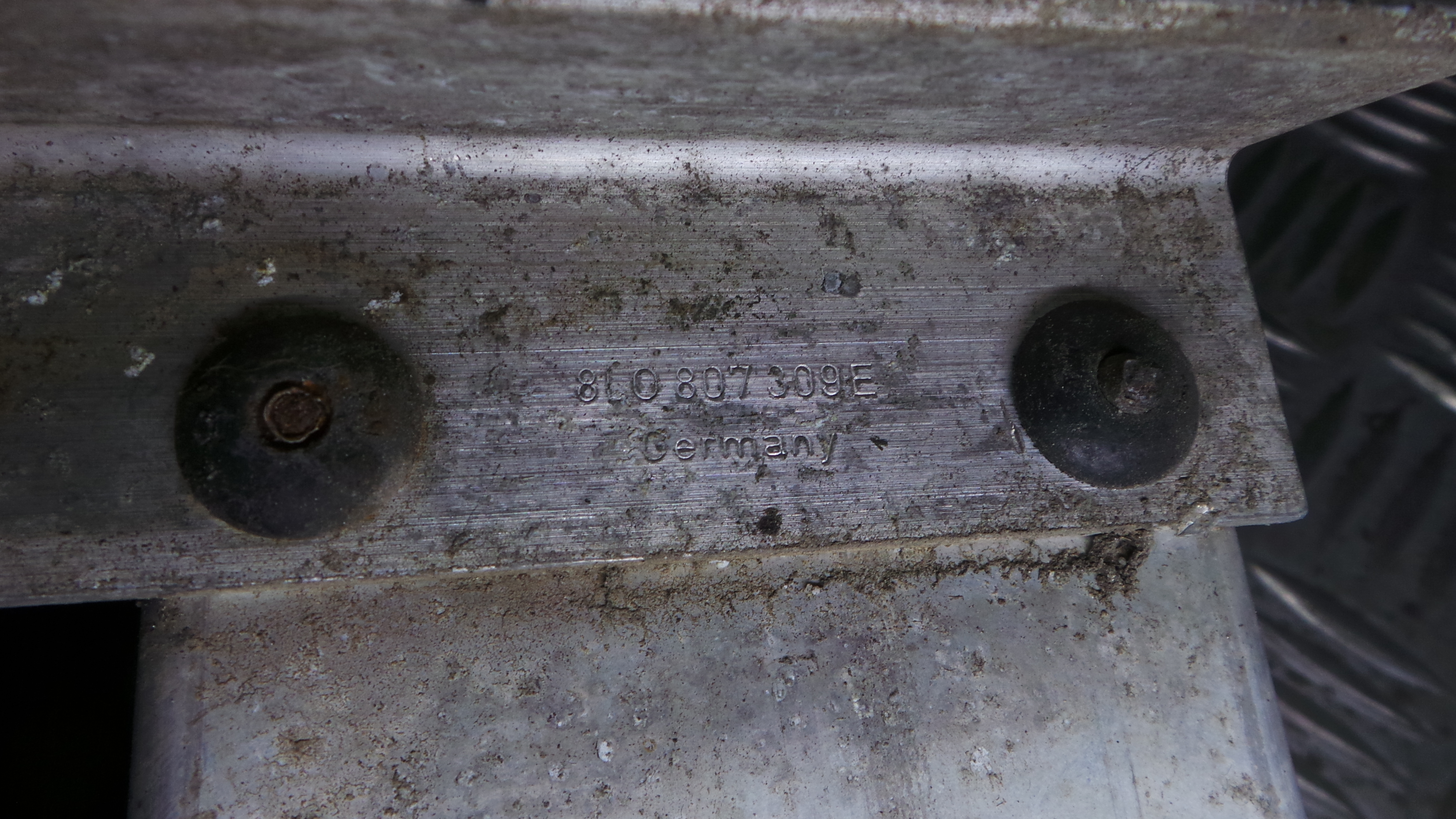 Reforco do Para Choques Traseiro  8L0807309E - AUDI A3 (8L1)-33180982