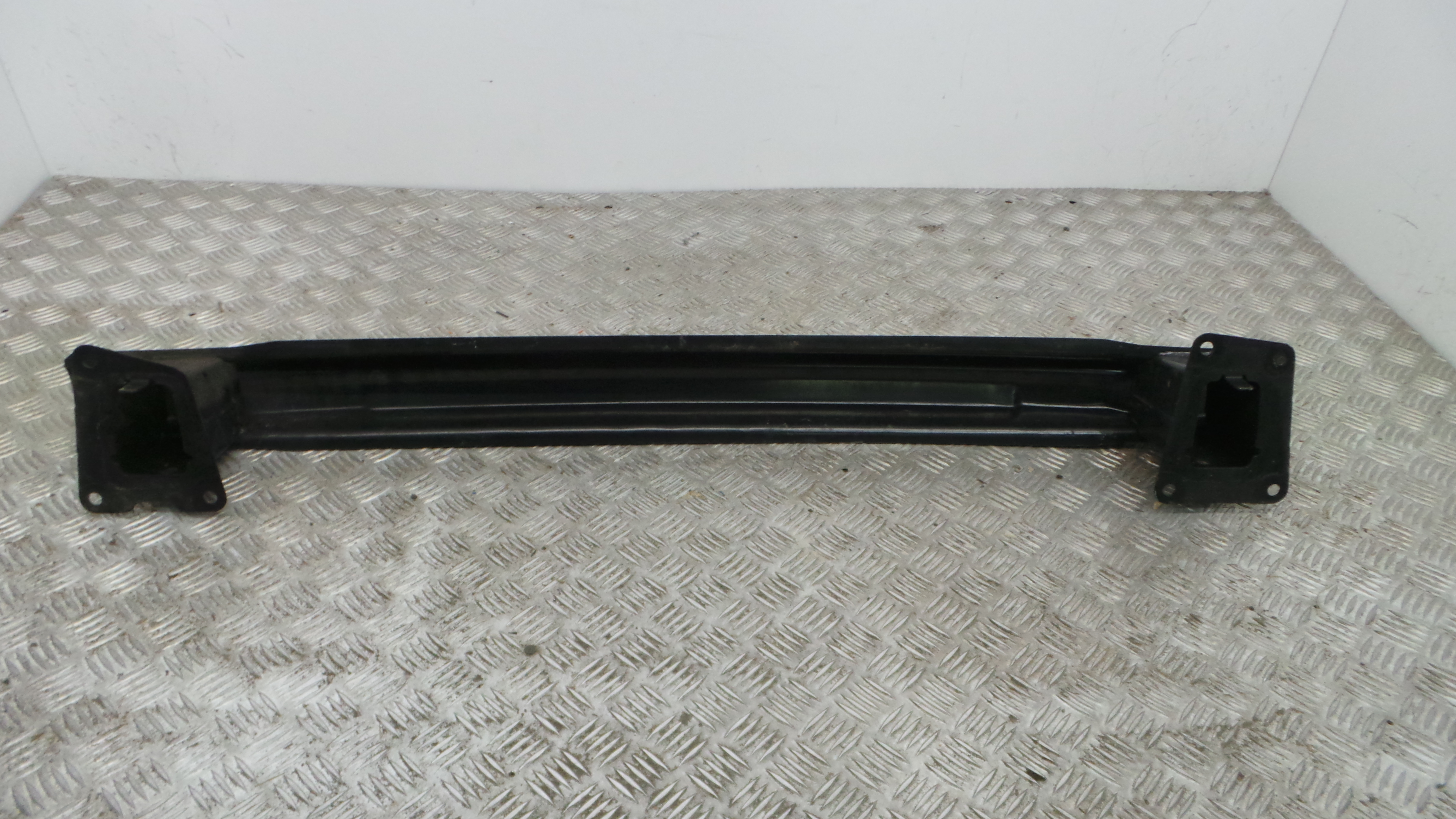 Reforco do Para Choques Traseiro 3C9807305 - VW PASSAT B6 Estate (3C5), PASSAT B6 Variant (3C5)-33181078