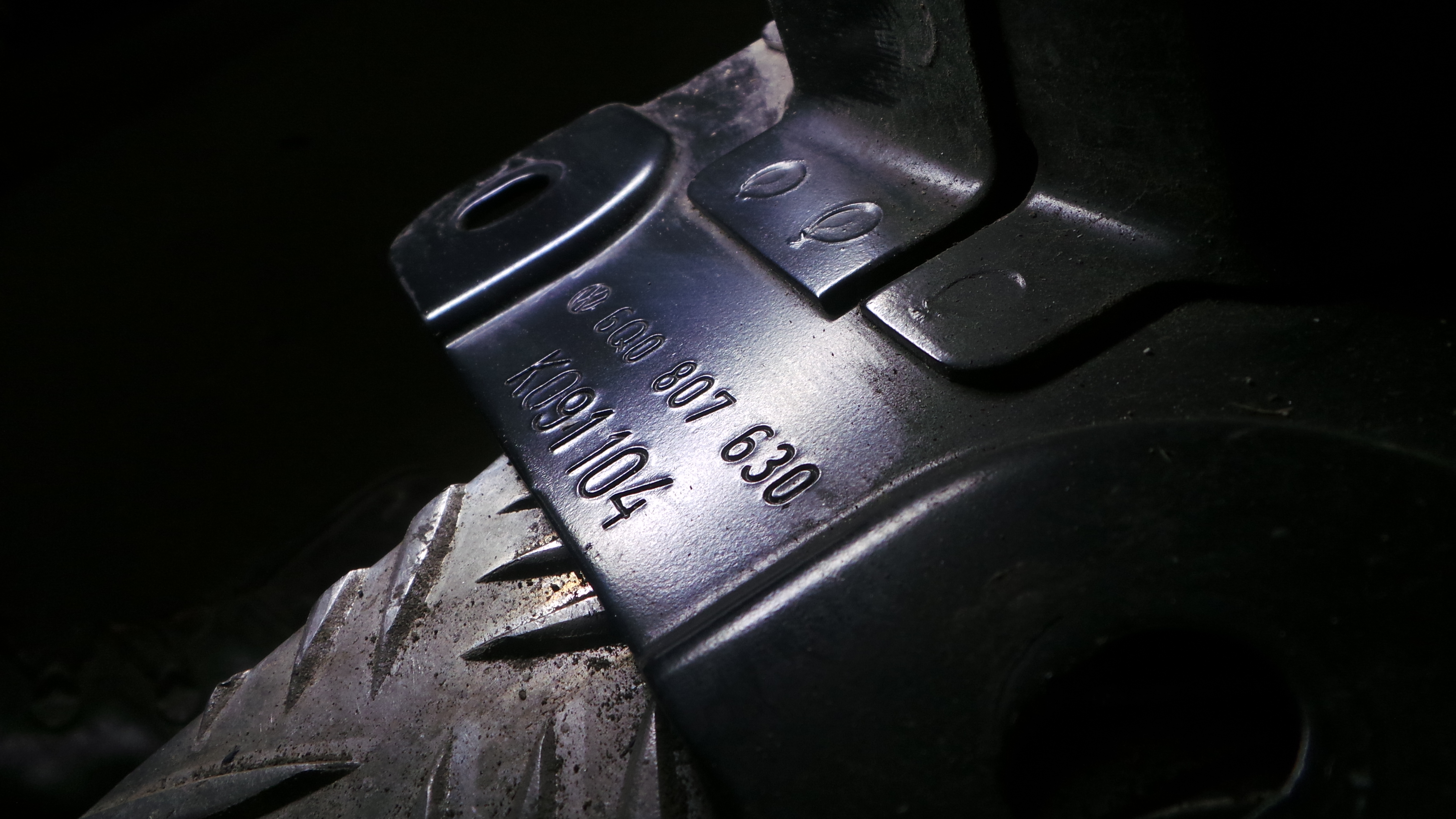 Reforco do Para Choques Traseiro  6Q0807630 - VW POLO (9N_, 9A_)-33181104