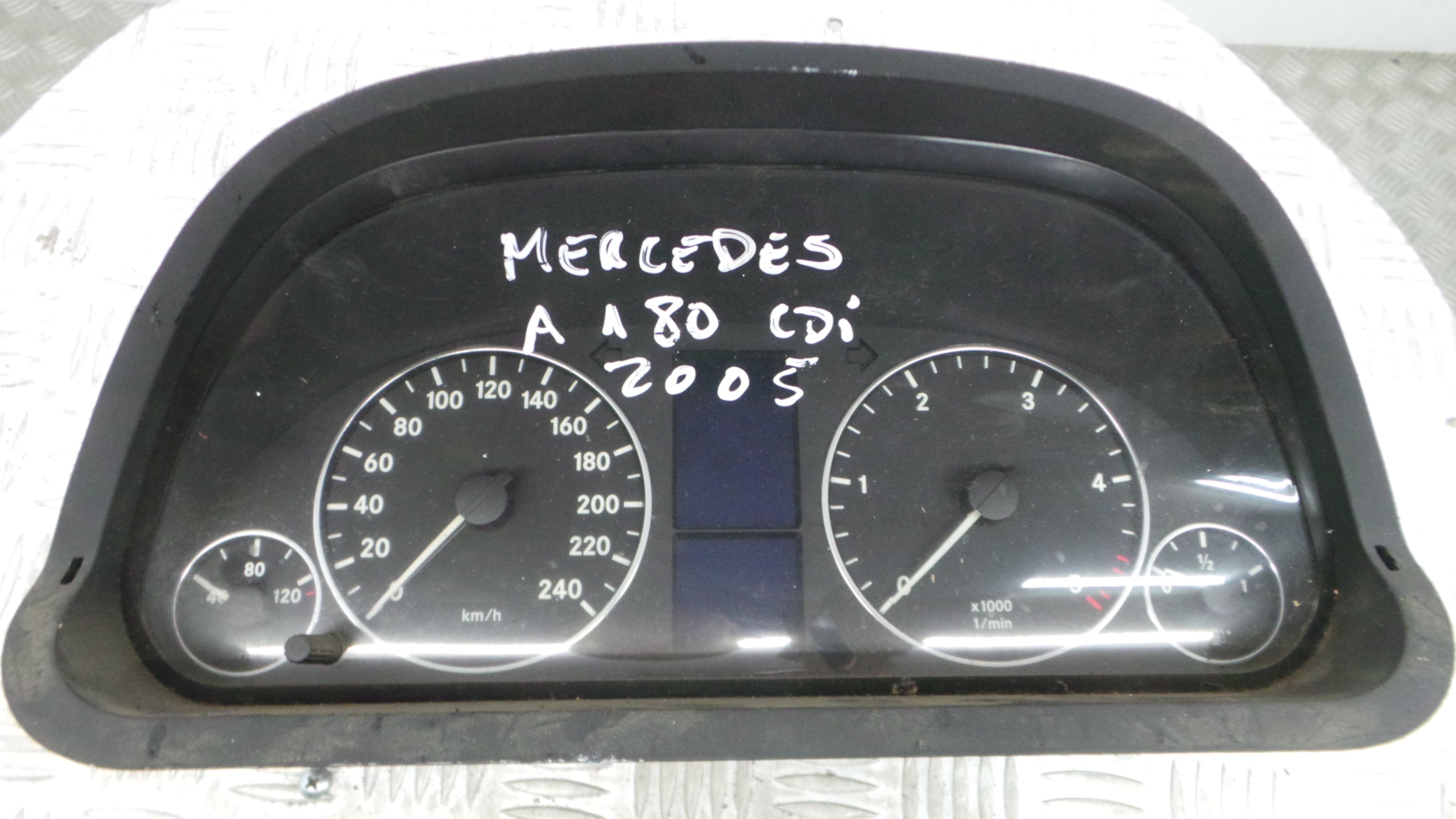 Quadrante A1694401611 - MERCEDES-BENZ A-CLASS (W169)-33182283