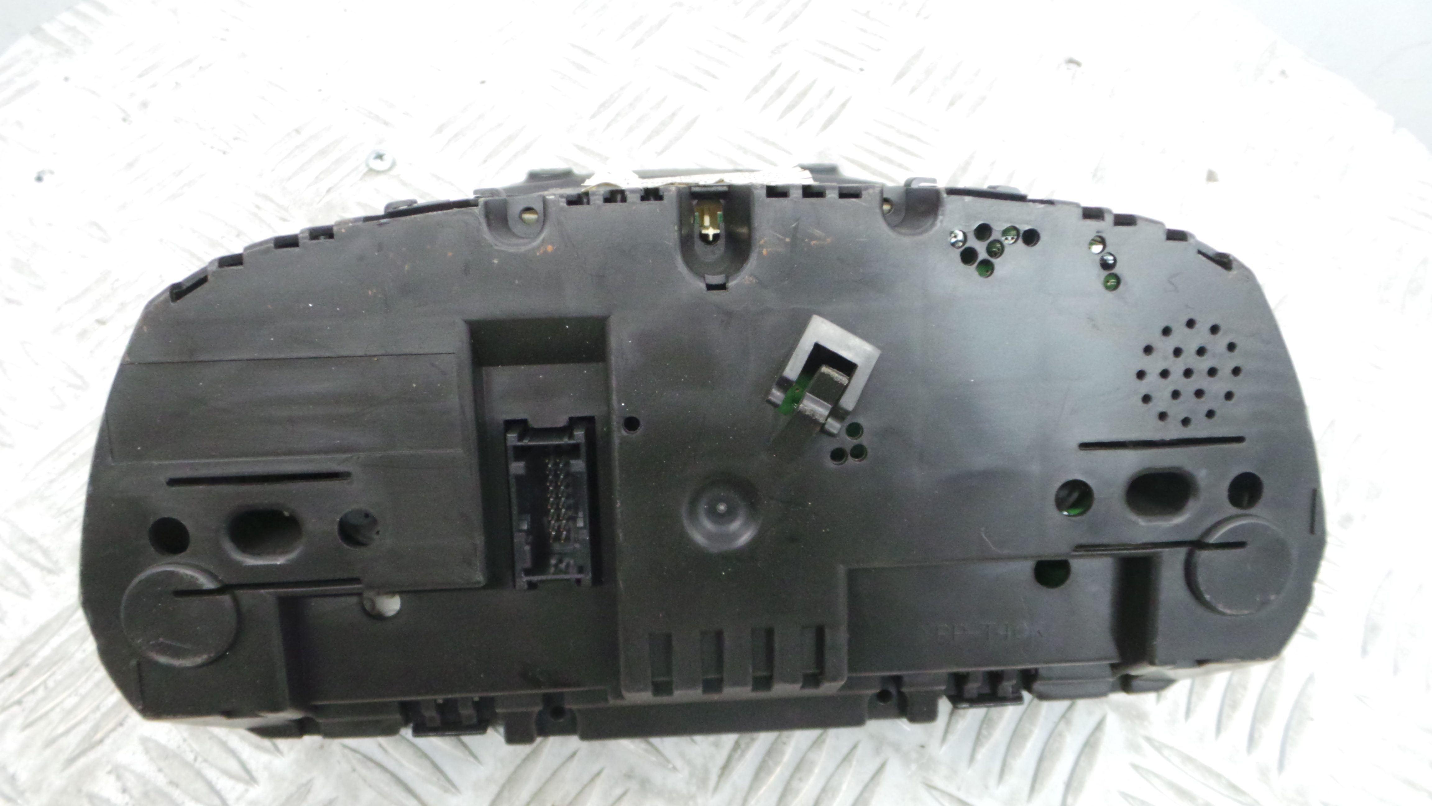 Quadrante 6947136 - BMW 1 (E87)-33182655