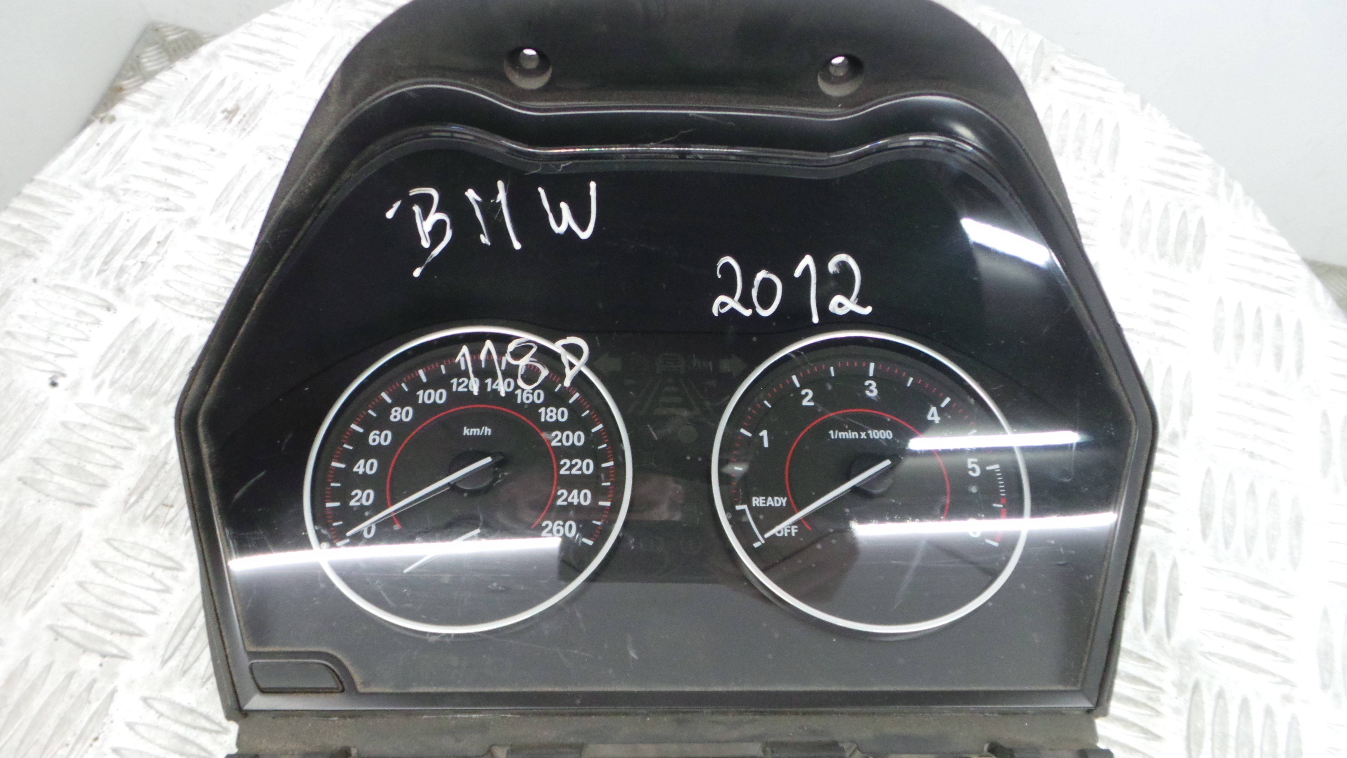 Quadrante 9232892 - BMW 1 (F20), 1 Sports Hatch (F20)-33182658