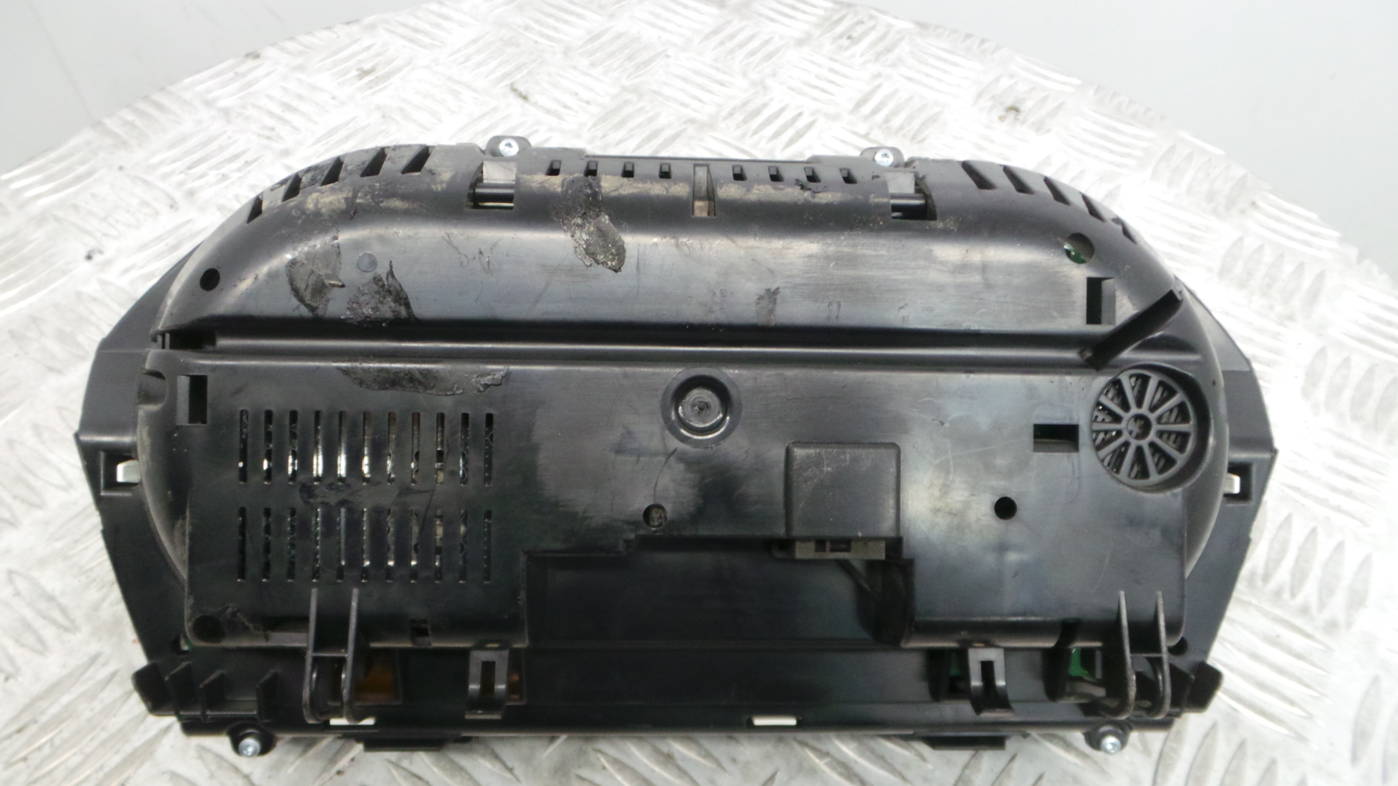 Quadrante 9232892 - BMW 1 (F20), 1 Sports Hatch (F20)-33182658