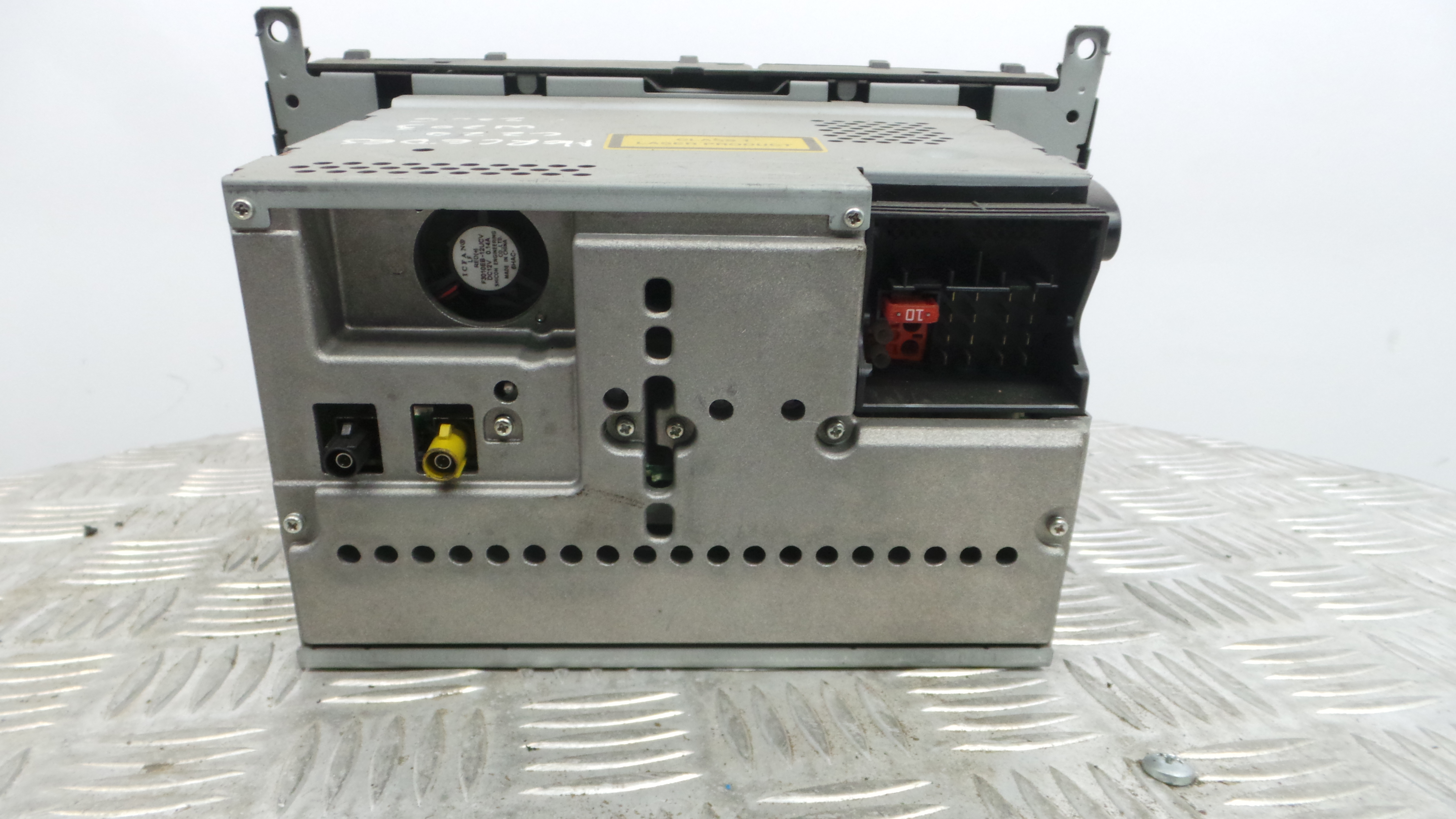 Auto-rádios A2038704589 - MERCEDES-BENZ C-CLASS (W203)-33182704