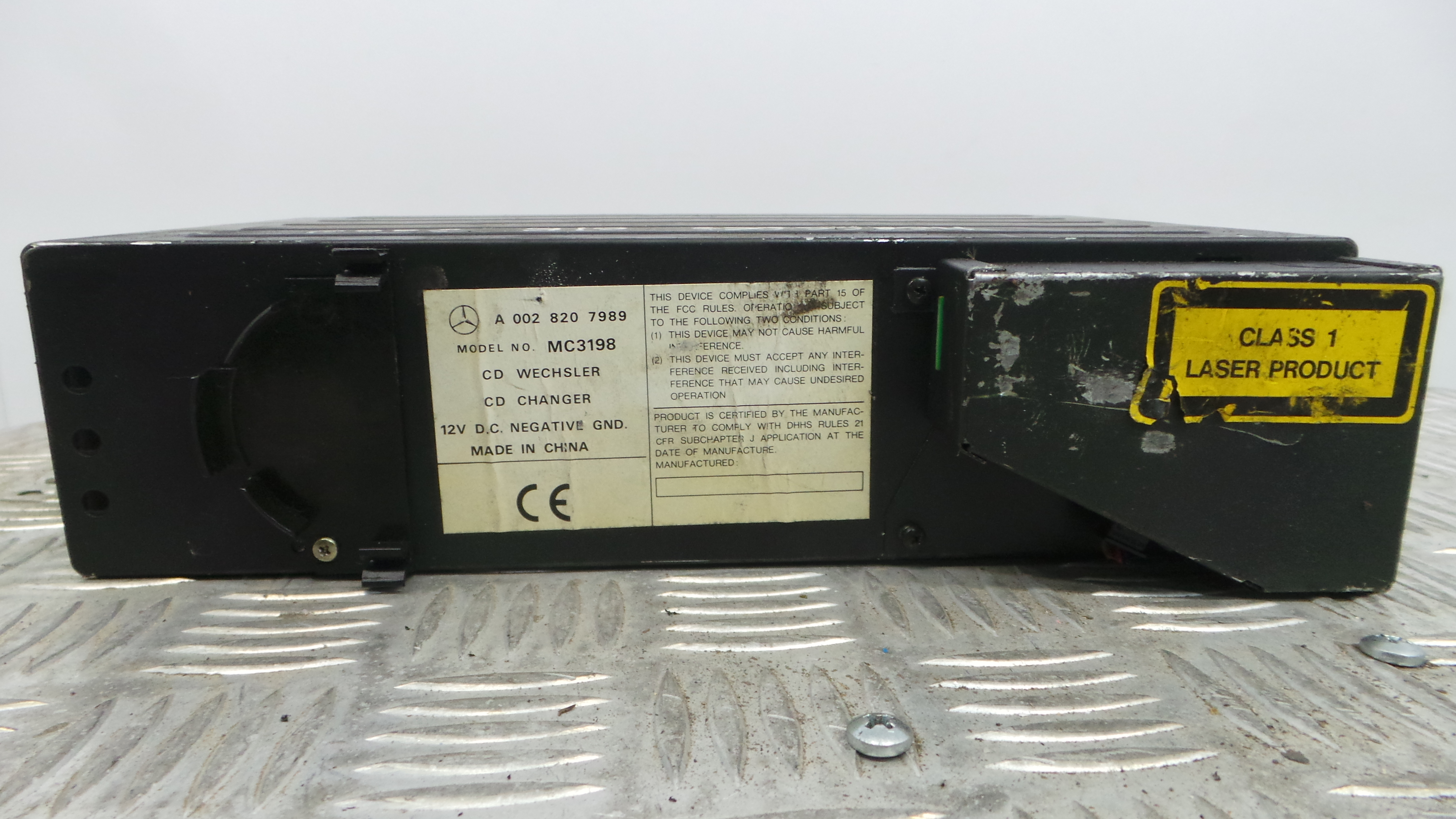 Auto-rádios A0028207989 - MERCEDES-BENZ CLK (C208)-33182713