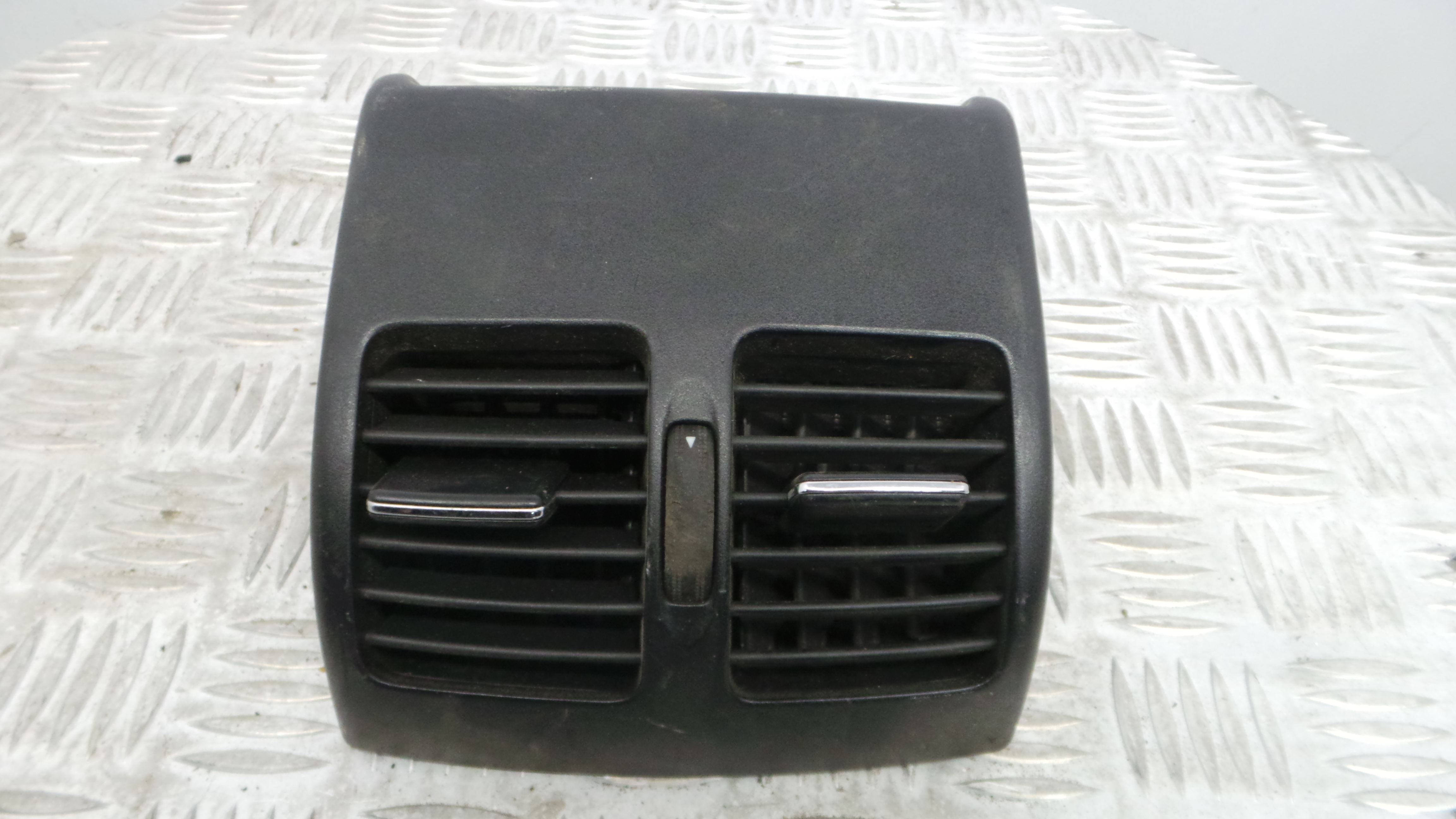 Grelha da Sofagem  A2048300954 - MERCEDES-BENZ C-CLASS (W204)-33183014 Grelha da Sofagem  A2048300954 - MERCEDES-BENZ C-CLASS (W204)-33183014