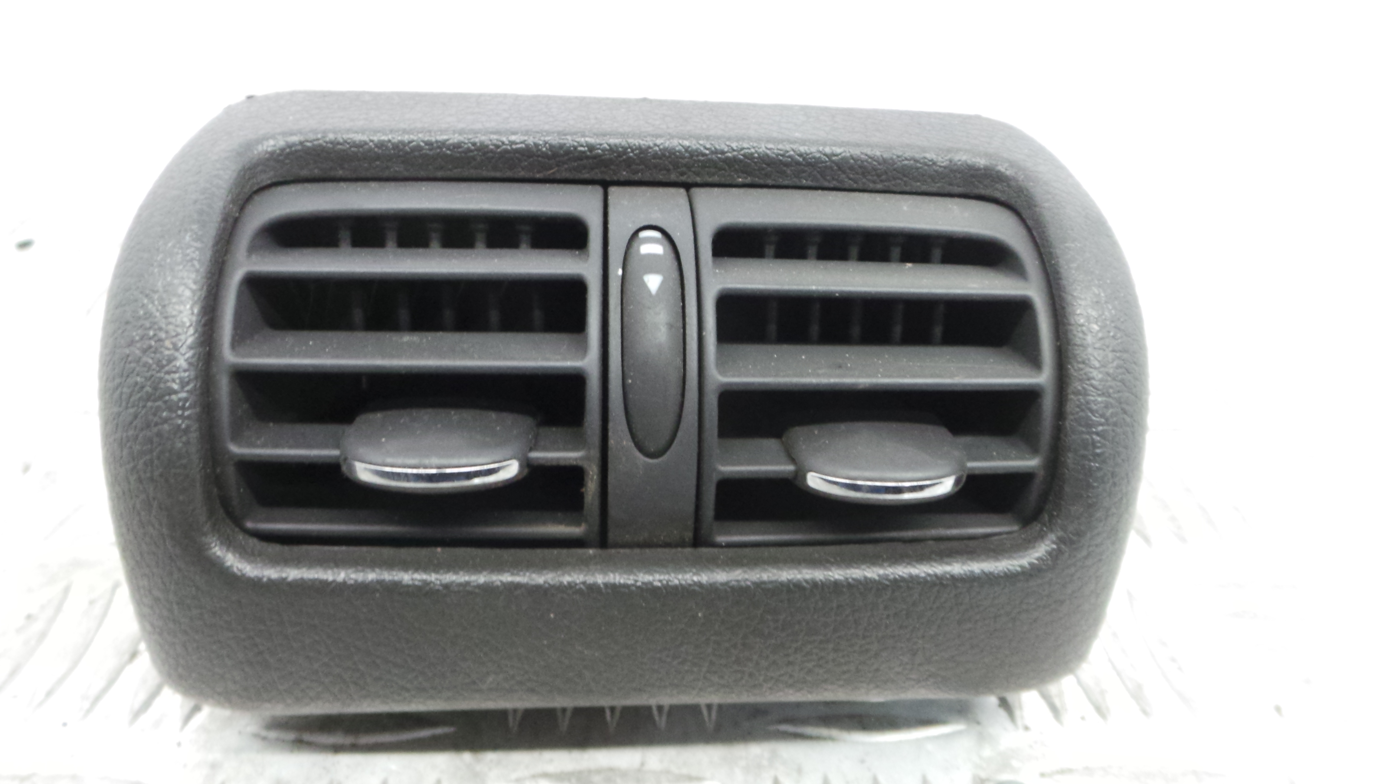Grelha da Sofagem  A2038300454 - MERCEDES-BENZ C-CLASS (W203)-33183019 Grelha da Sofagem  A2038300454 - MERCEDES-BENZ C-CLASS (W203)-33183019