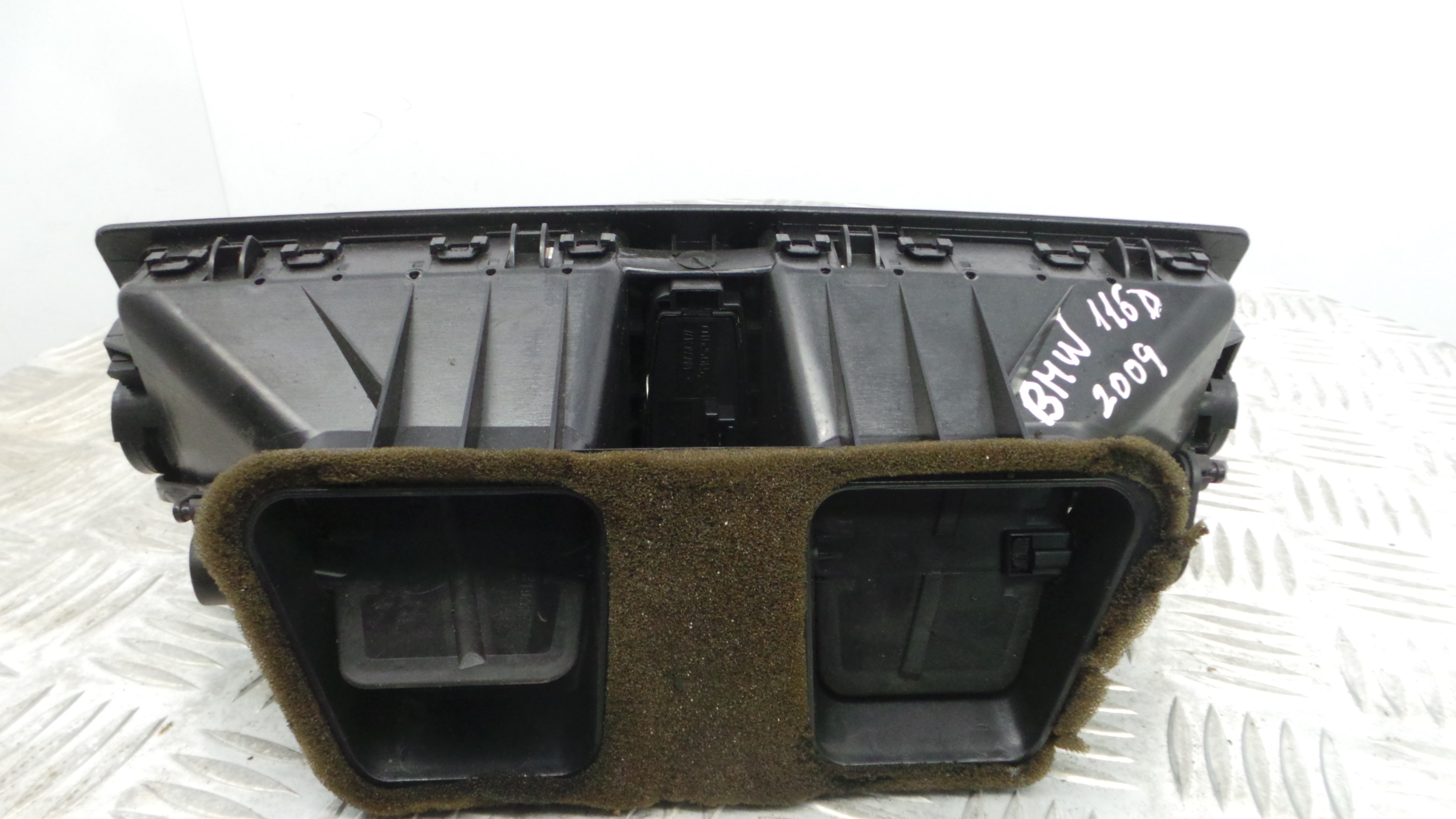 Grelha da Sofagem 7059189 - BMW 1 (E87)-33183057