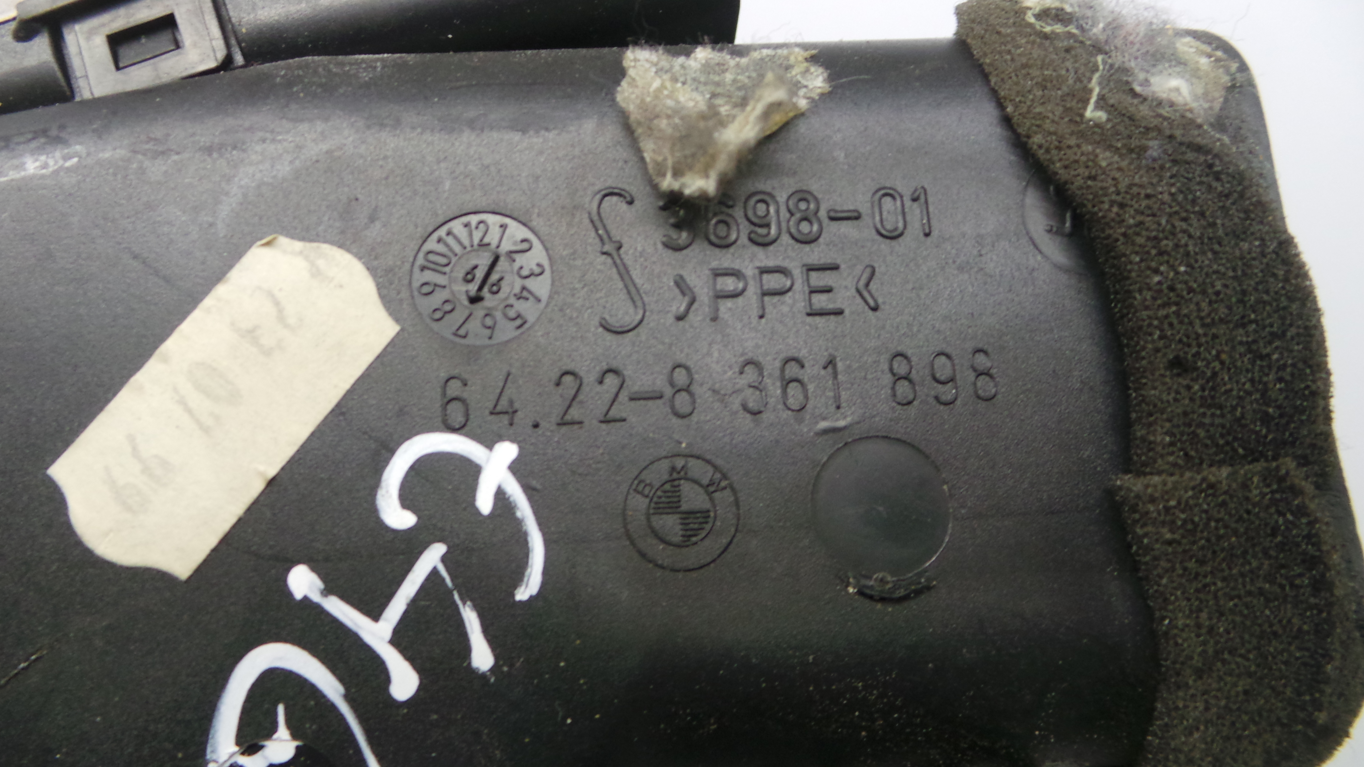 Grelha da Sofagem  64.22-8361898 - BMW 3 (E46)-33183063