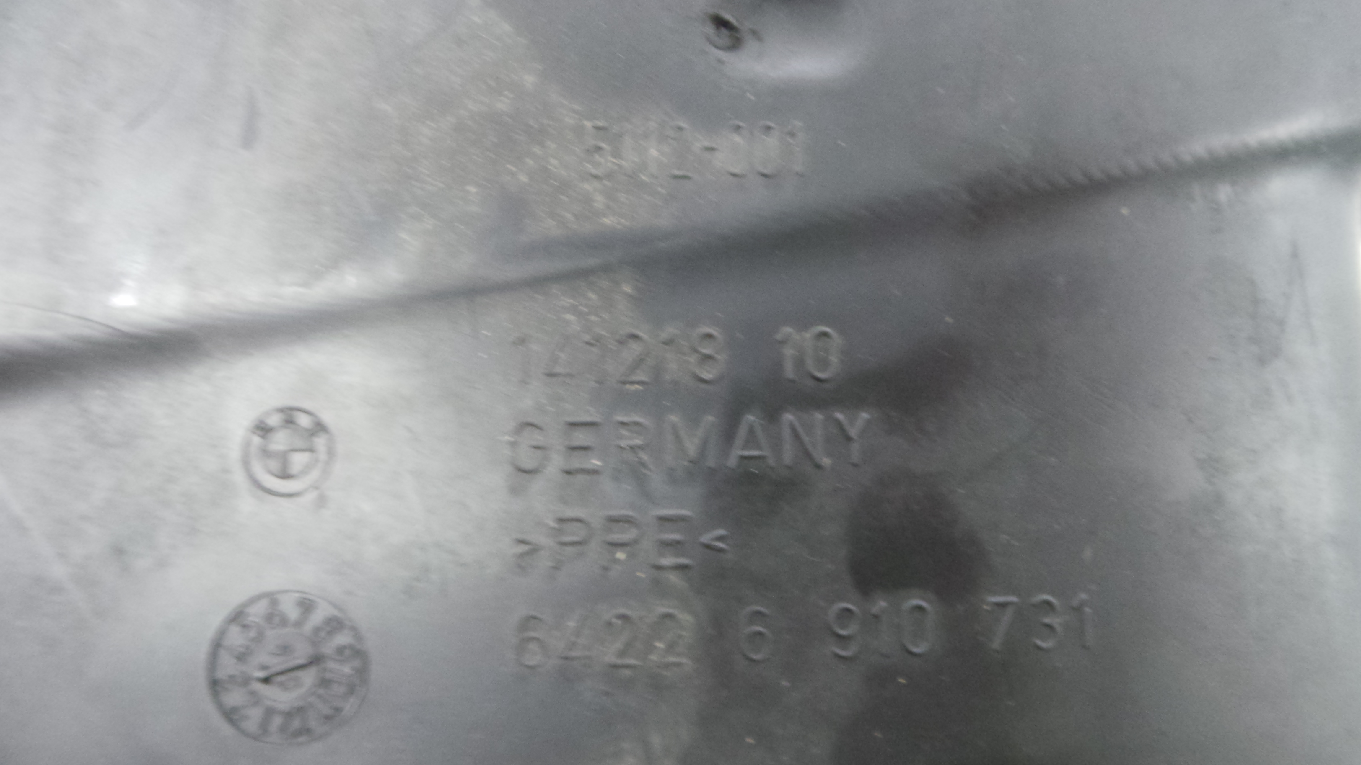 Grelha da Sofagem 64.22-6910731 - BMW 5 (E60)-33183077