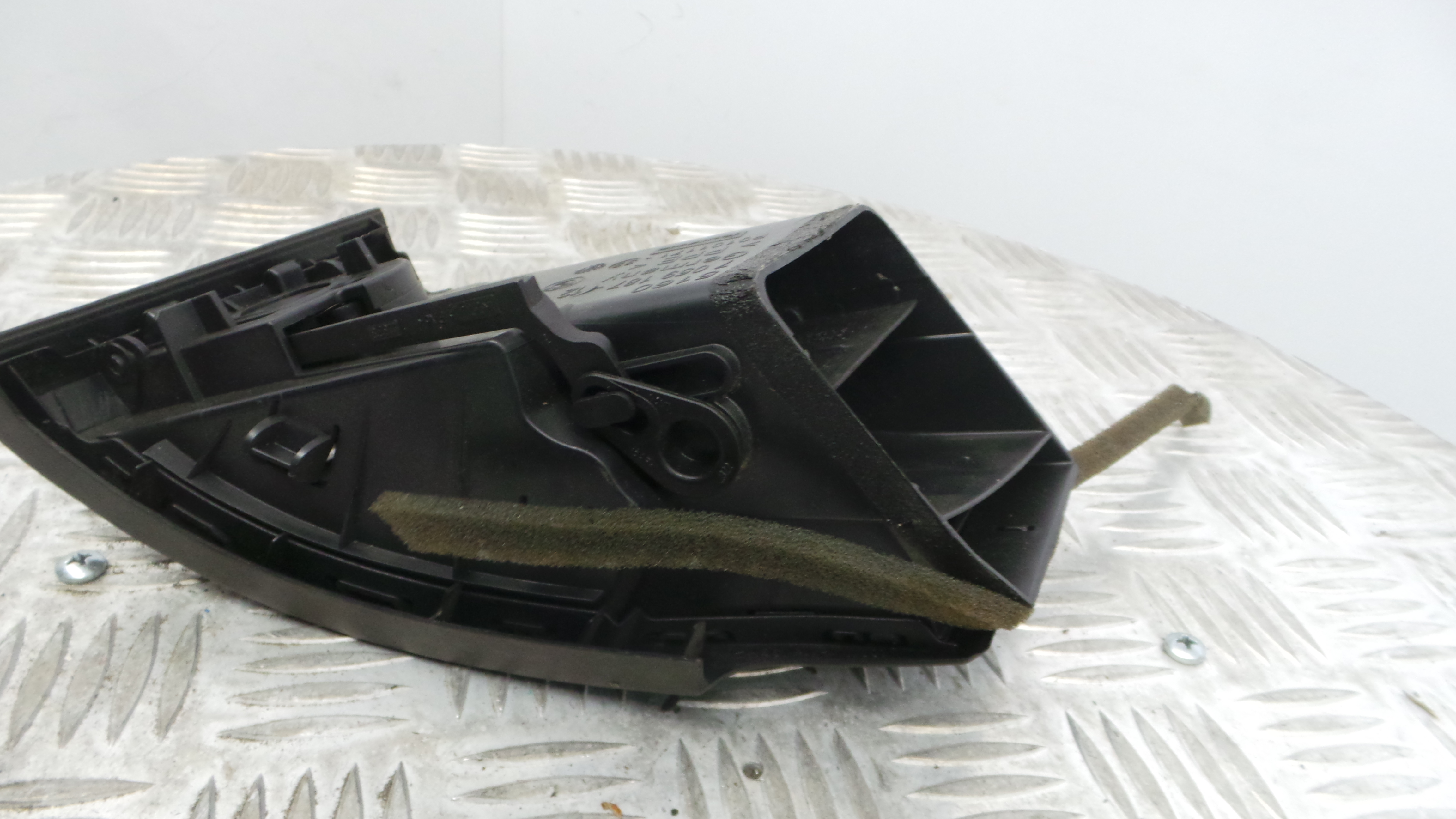 Grelha da Sofagem 51.60-7059187 - BMW 1 (E87)-33183087