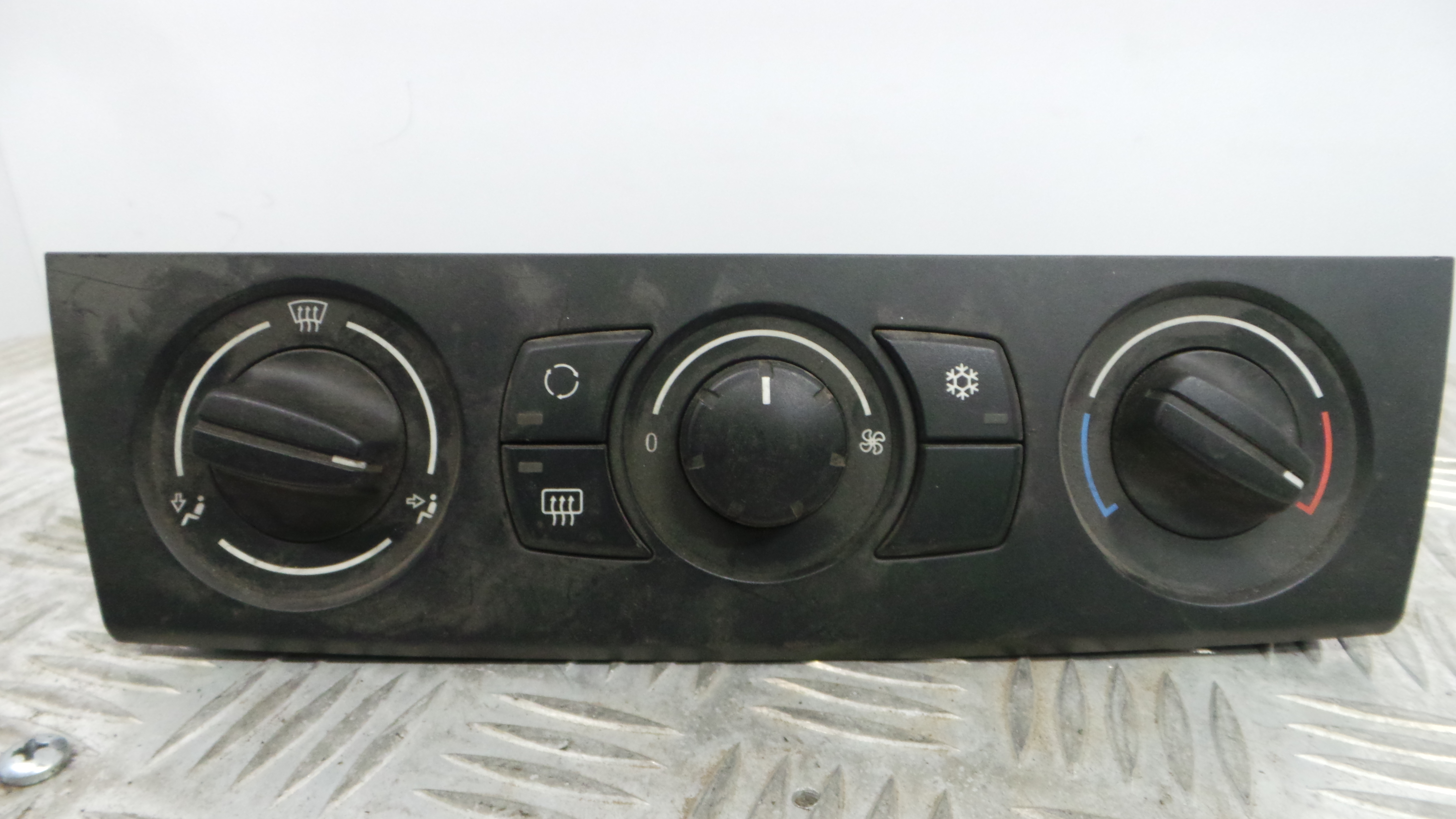 Comando da Sofagem / Climatronic 64.11-9129937 - BMW 1 (E87)-33183394 Comando da Sofagem / Climatronic 64.11-9129937 - BMW 1 (E87)-33183394