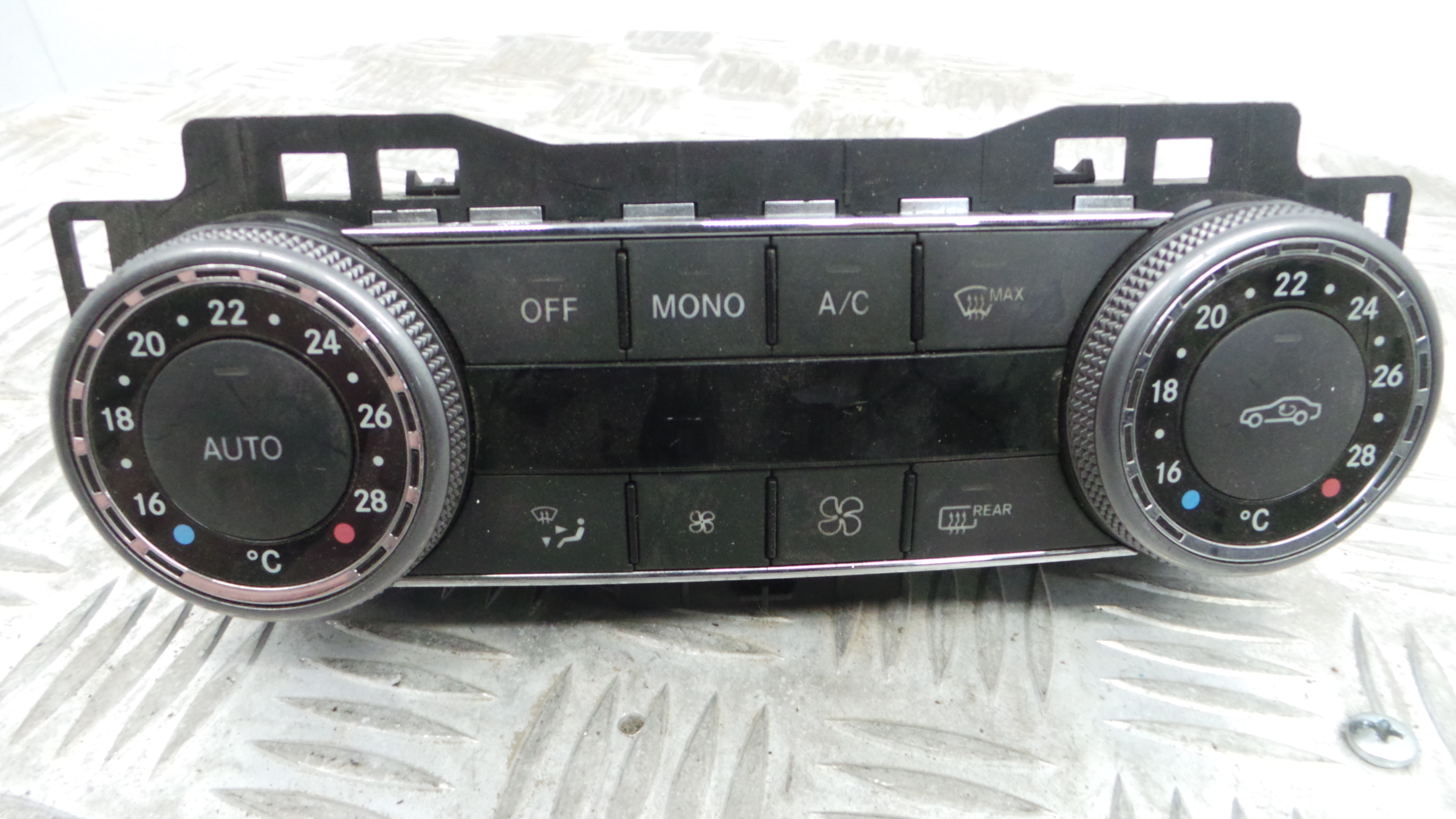 Comando da Sofagem / Climatronic 2048309885 - MERCEDES-BENZ C-CLASS (W204)-33183507