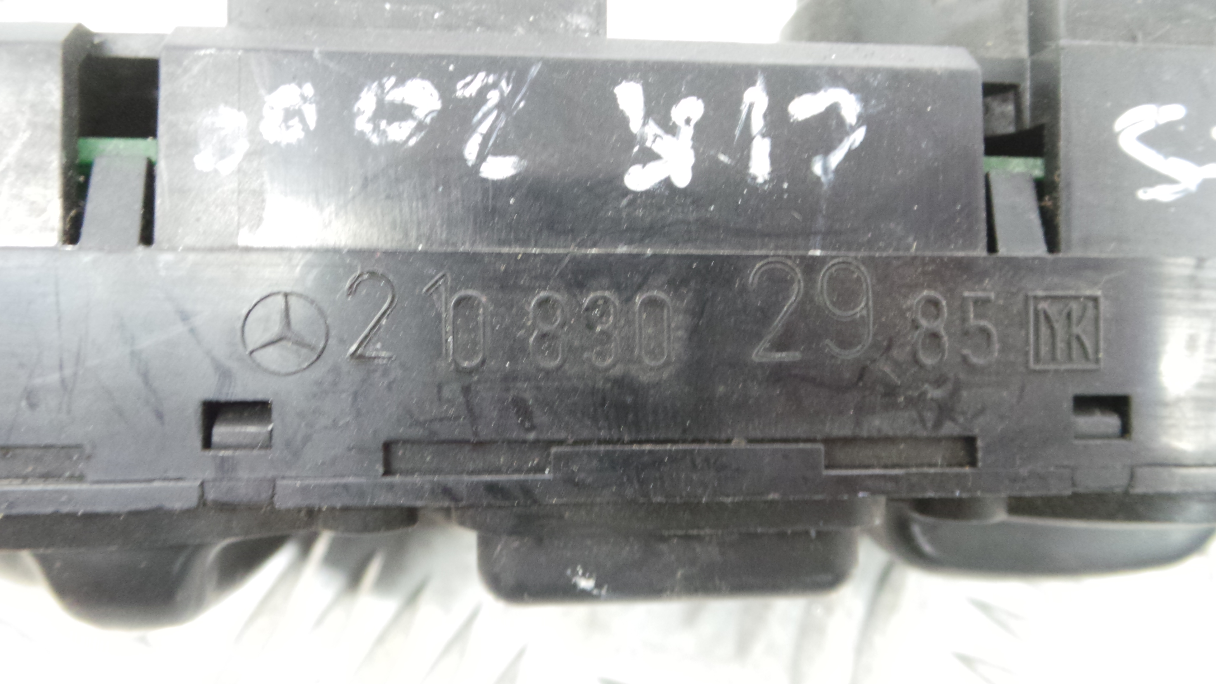 Comando da Sofagem / Climatronic 2108302985 - MERCEDES-BENZ CLK (C208)-33183525