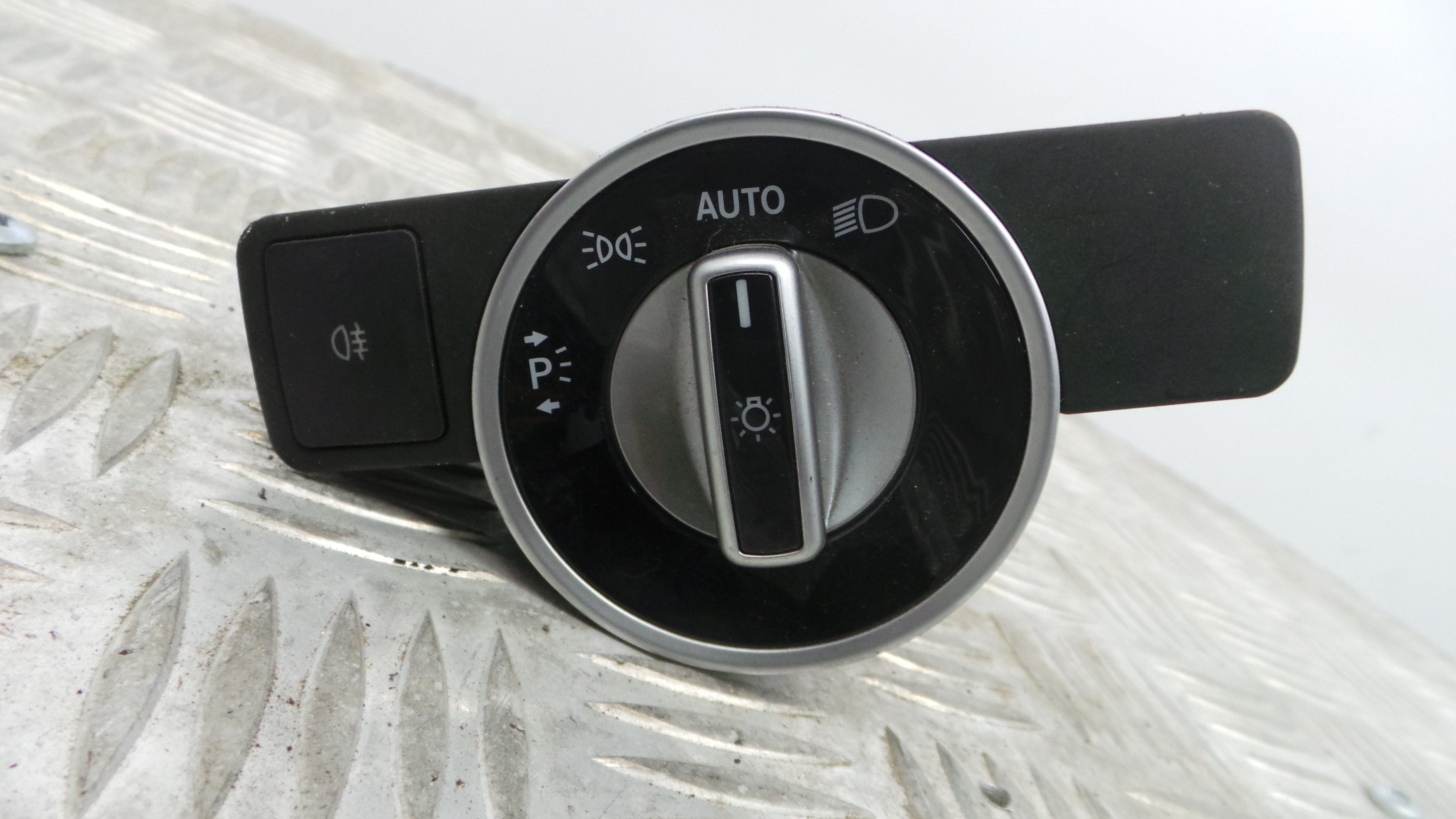 Comando das luzes  A2129050551 - MERCEDES-BENZ A-CLASS (W176)-33183570