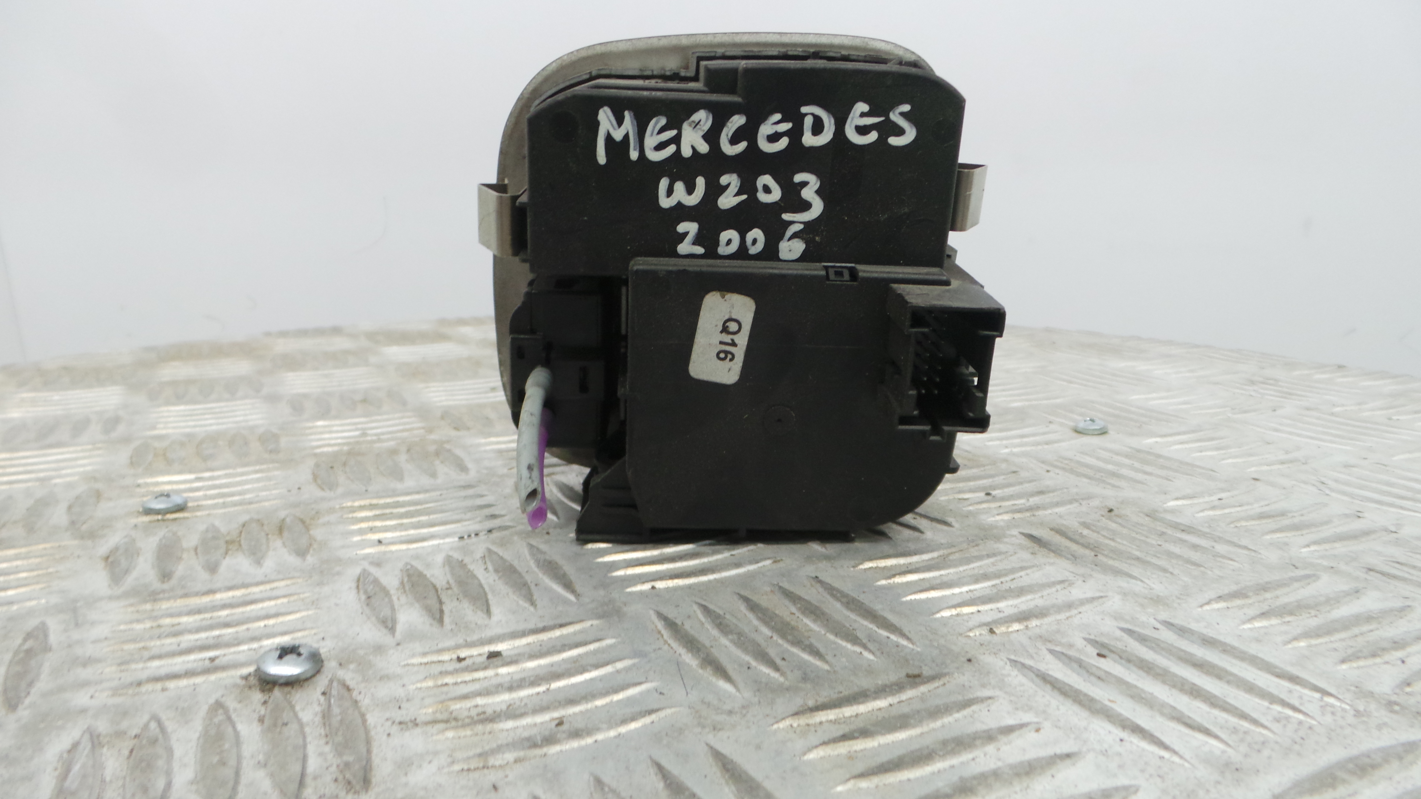 Comando das luzes A2035450604 - MERCEDES-BENZ C-CLASS (W203)-33183573