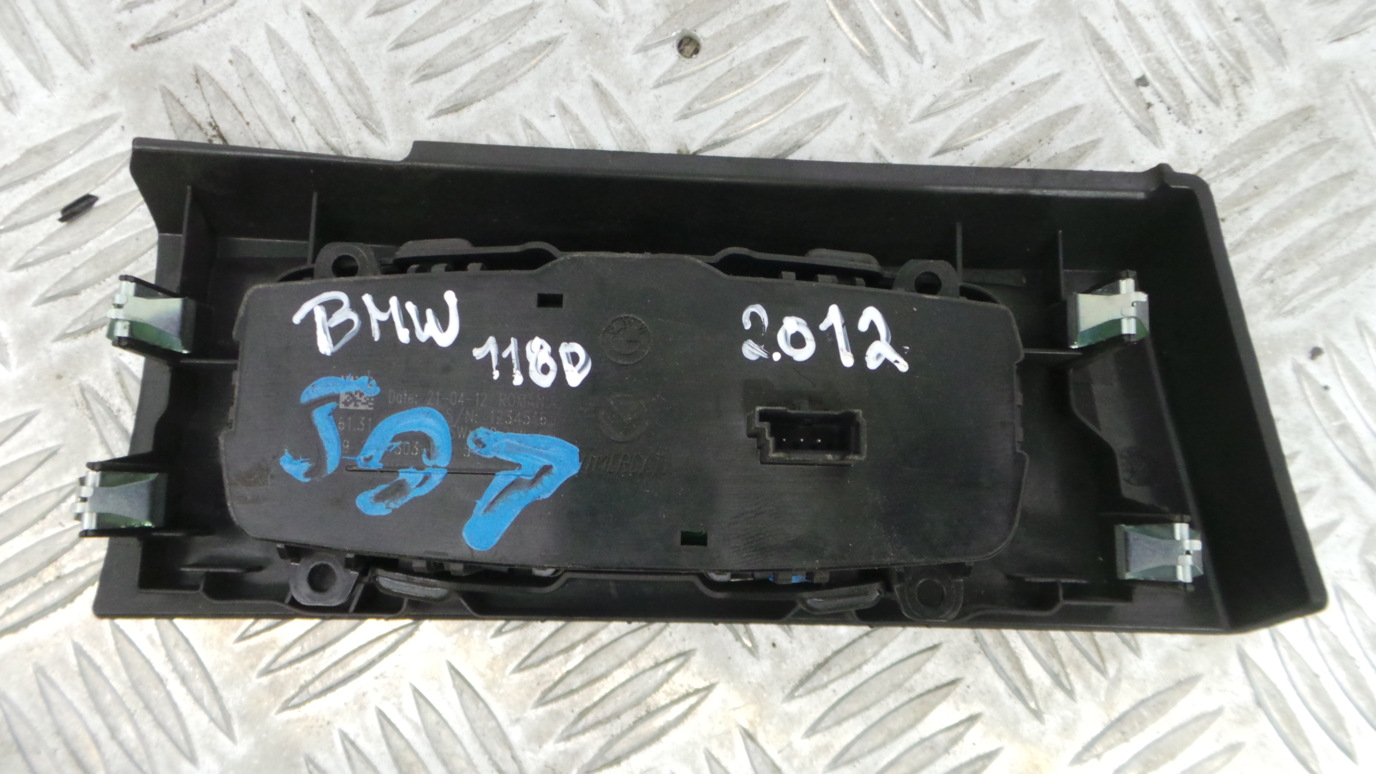 Comando das luzes 51.45-9211305 - BMW 1 (F20), 1 Sports Hatch (F20)-33183594