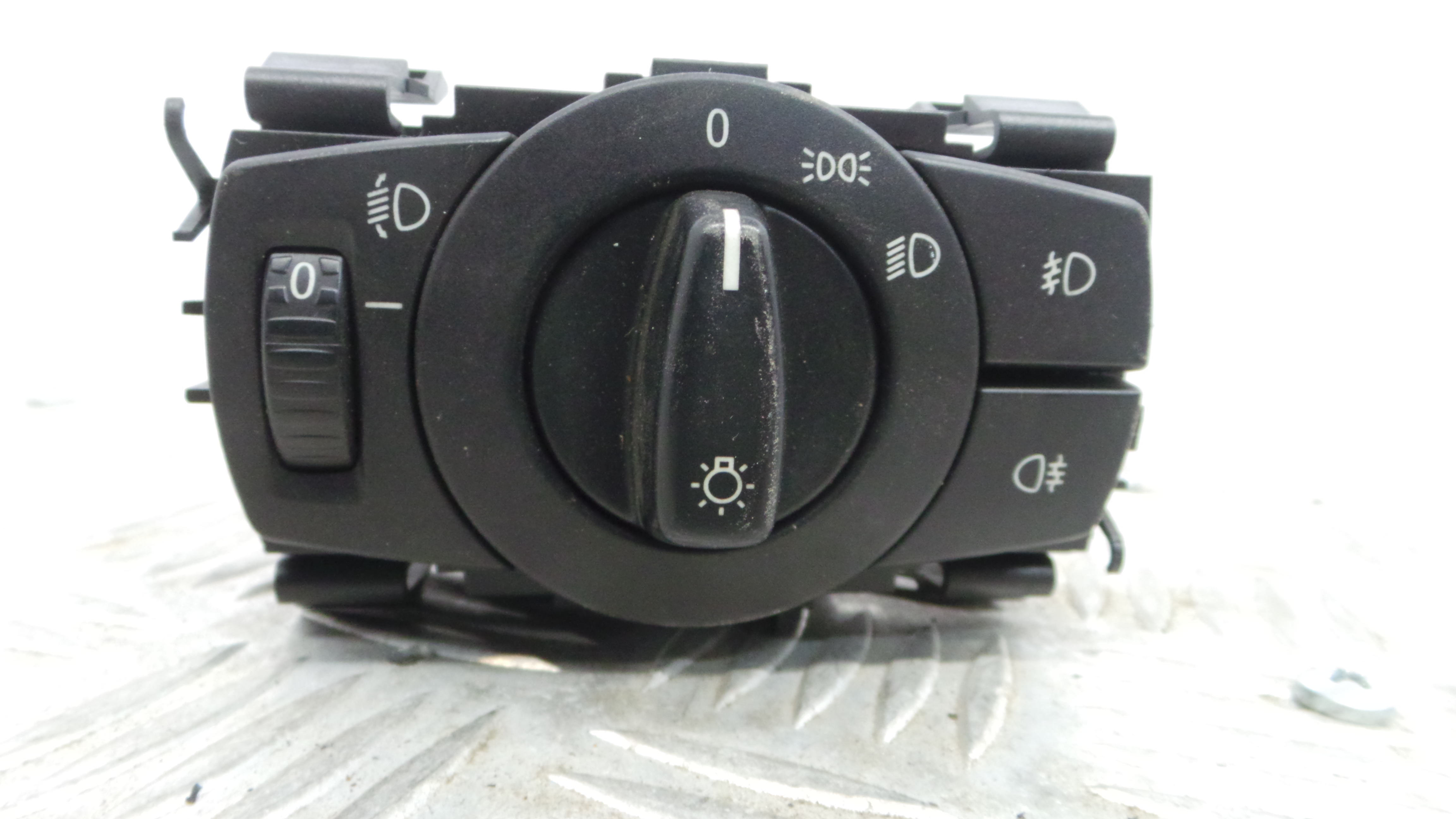 Comando das luzes  6932794 - BMW 1 (E87)-33183643