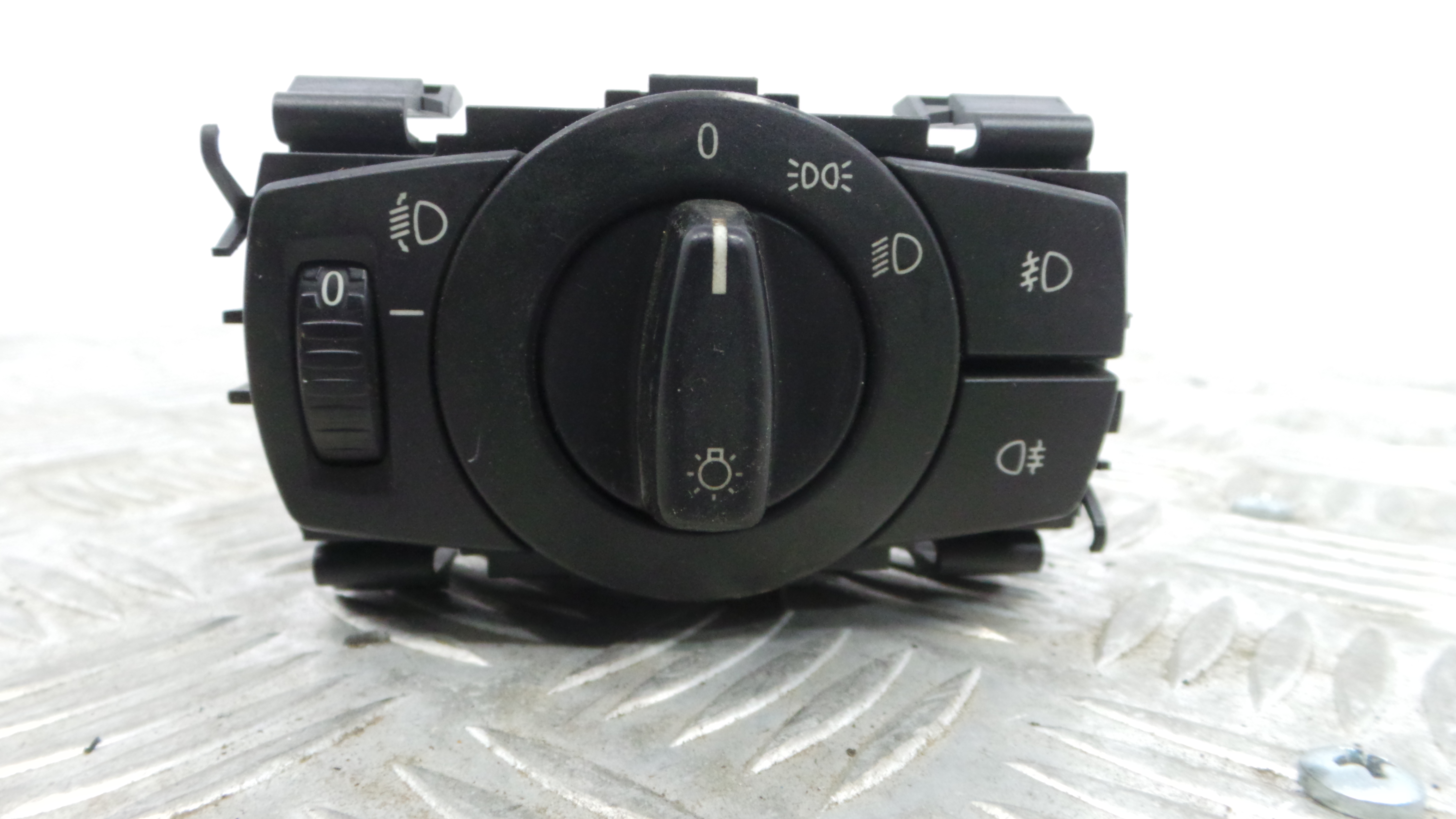 Comando das luzes  6932794 - BMW 1 (E87)-33183646