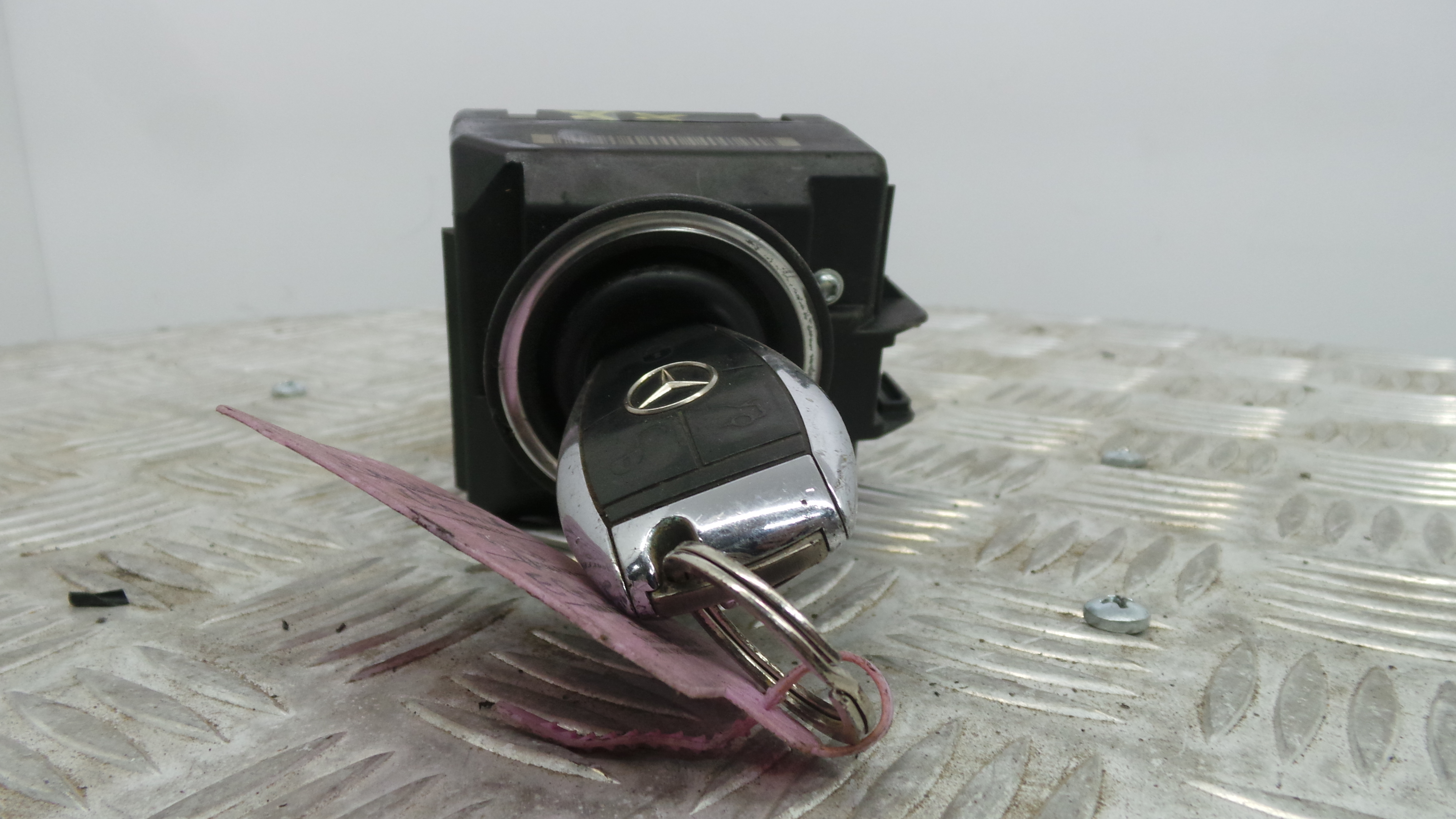 Canhão de ignição A2045451308 - MERCEDES-BENZ C-CLASS (W204)-33183669