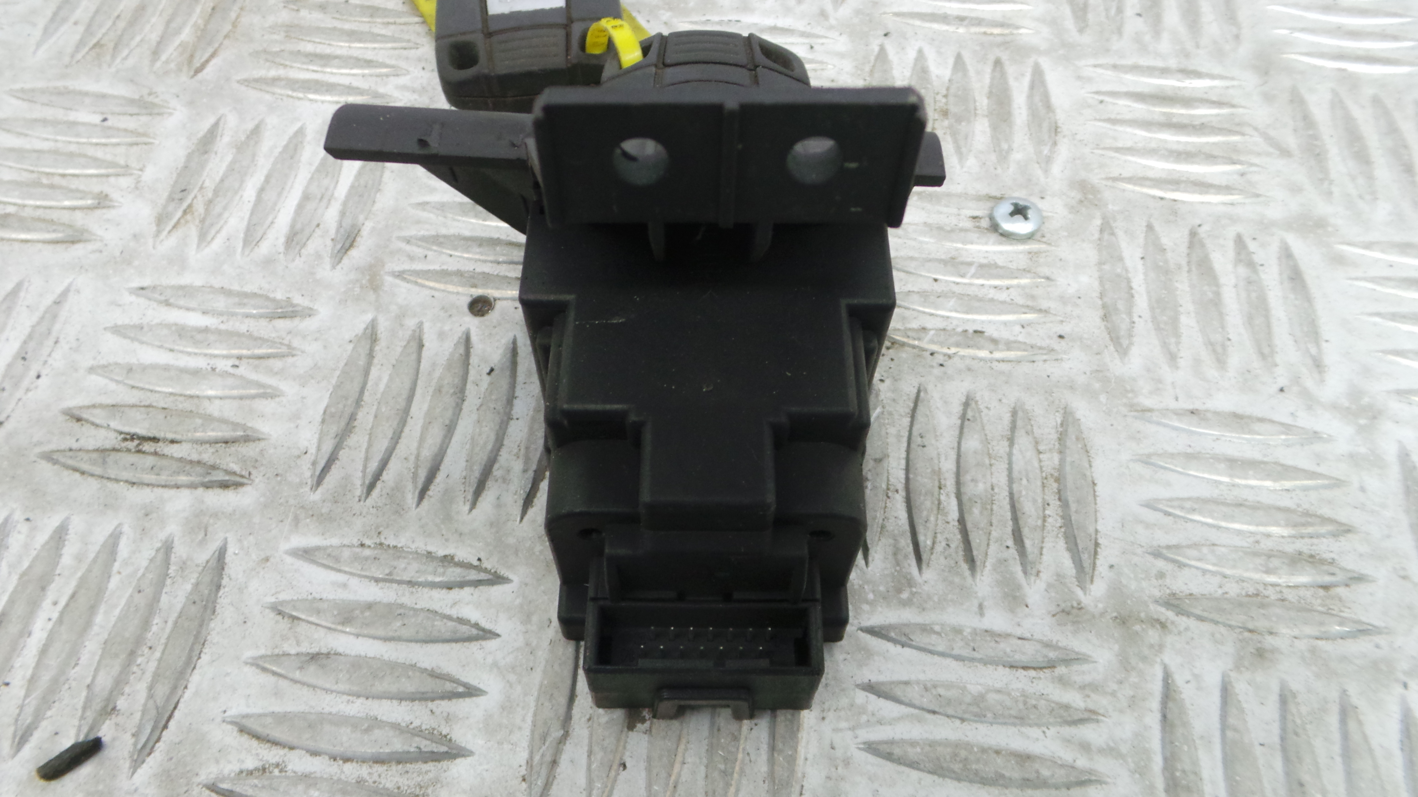 Canhão de ignição 6933708 - BMW 1 (E87)-33183700