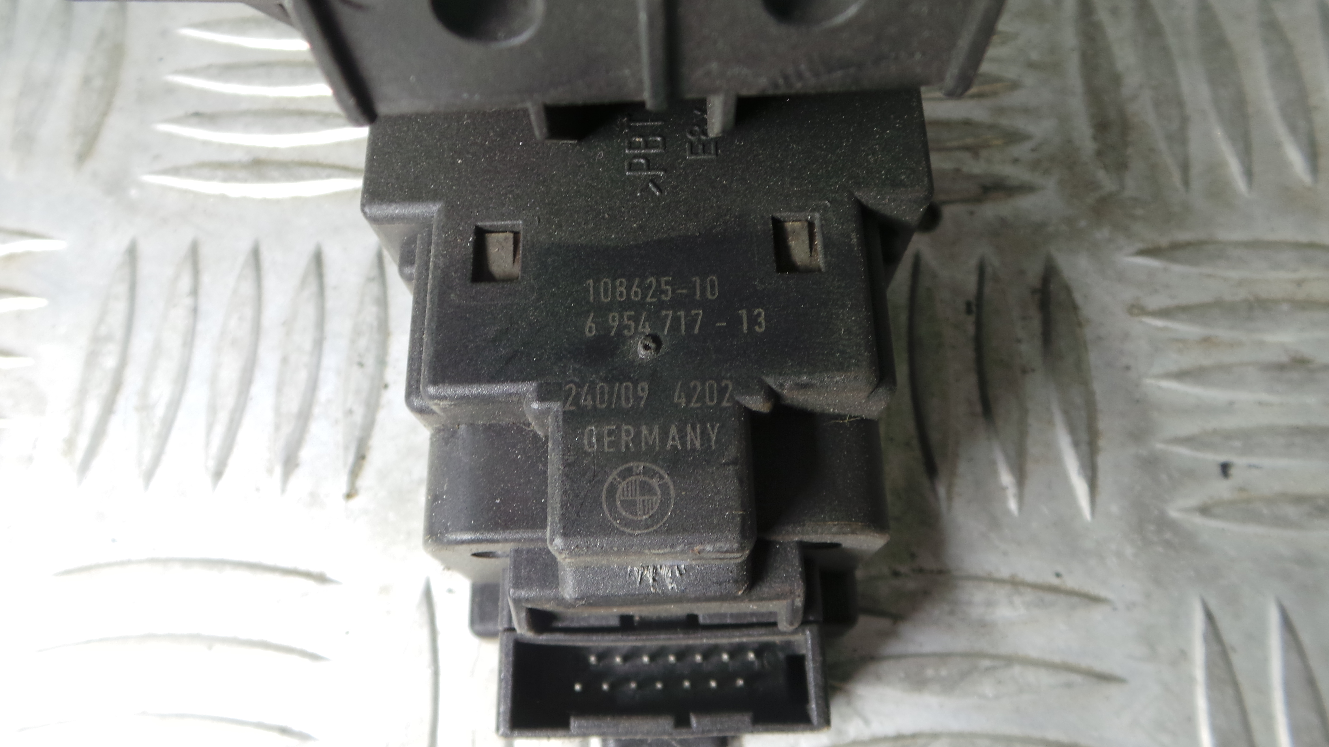 Canhão de ignição 6954717 - BMW 1 (E87)-33183703