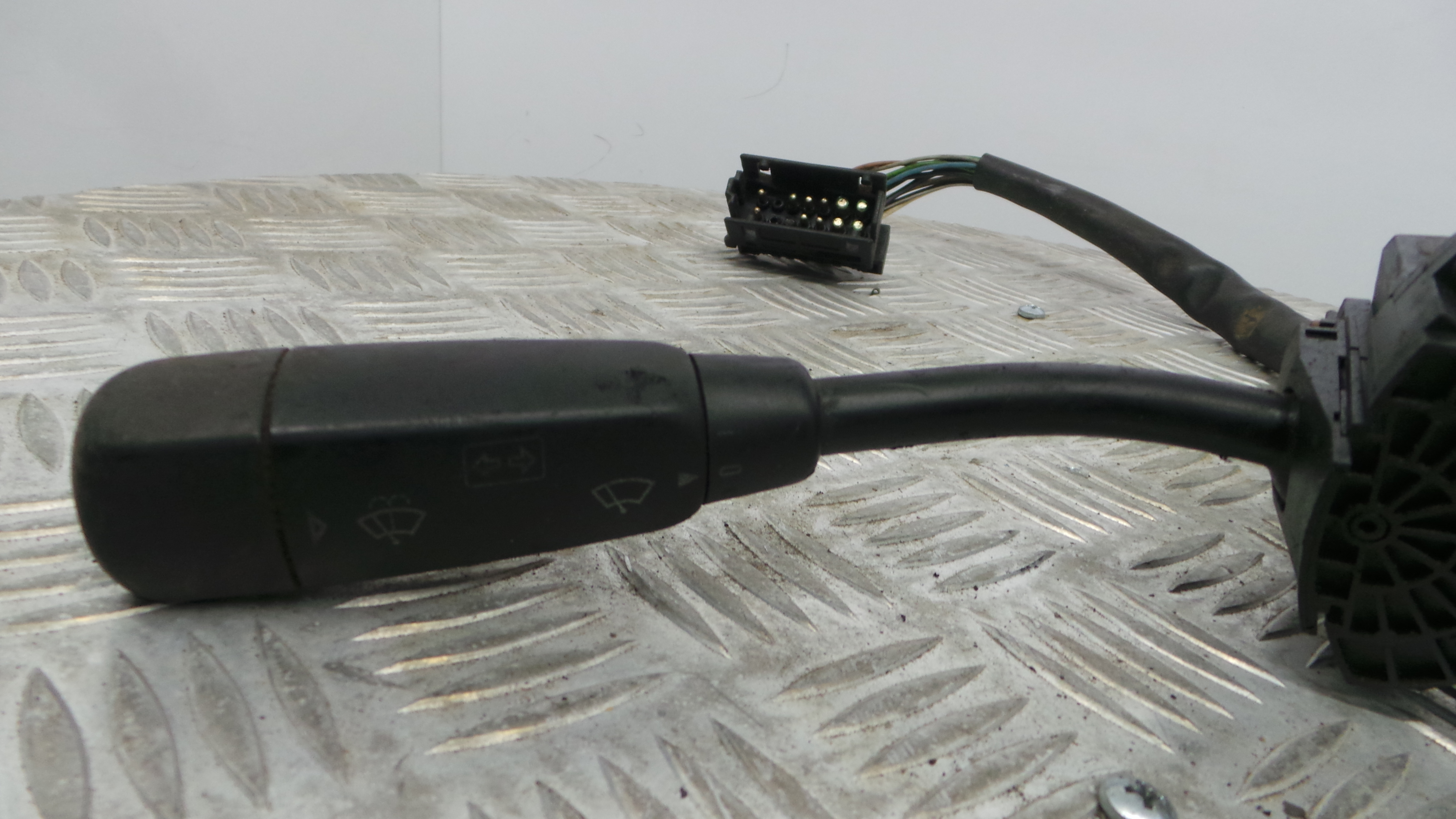 Comando de Limpa Para Brisas  - MERCEDES-BENZ C-CLASS (W202)-33183806