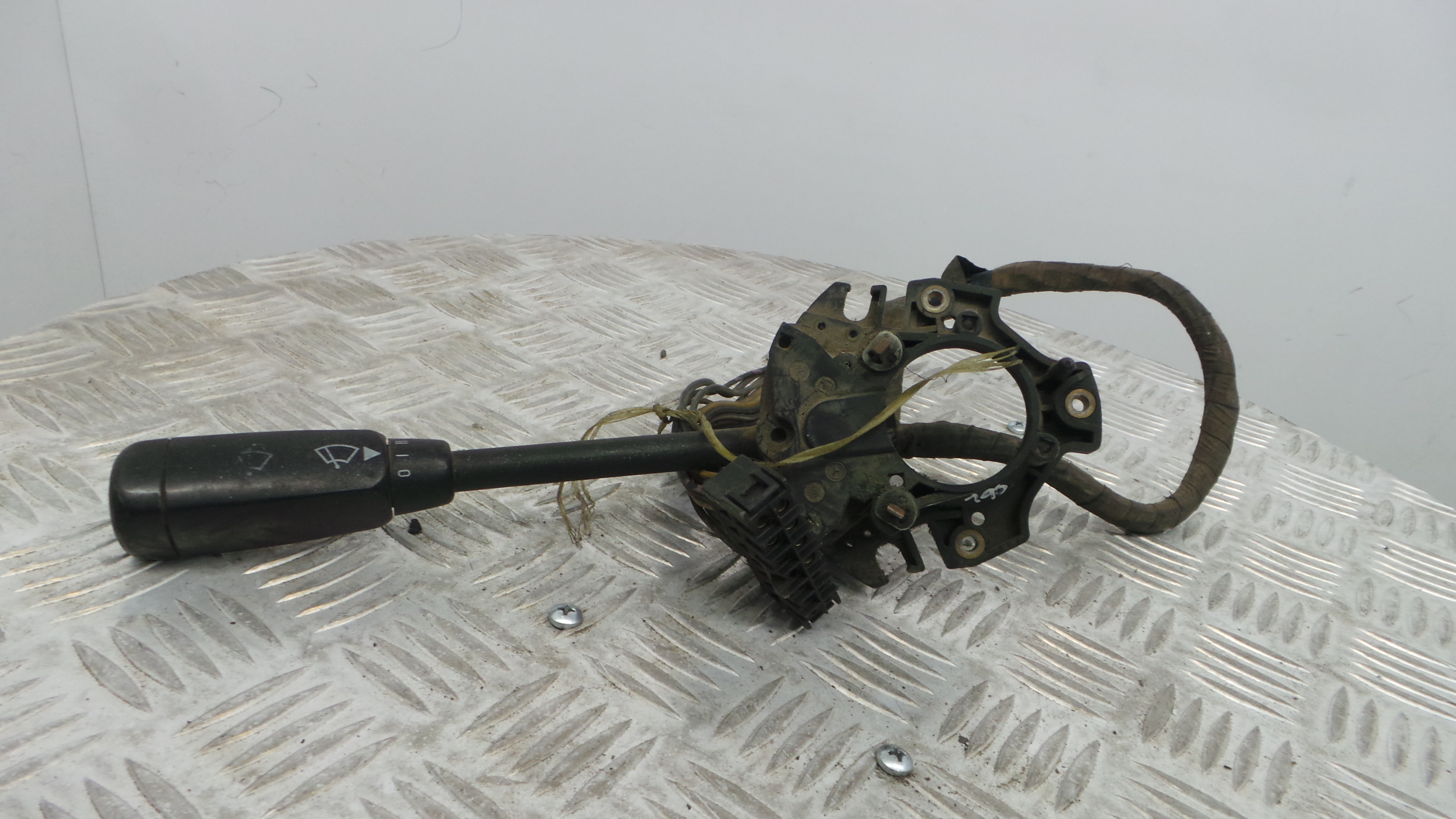 Comando de Limpa Para Brisas A2015452524 - MERCEDES-BENZ 190 (W201)-33183808