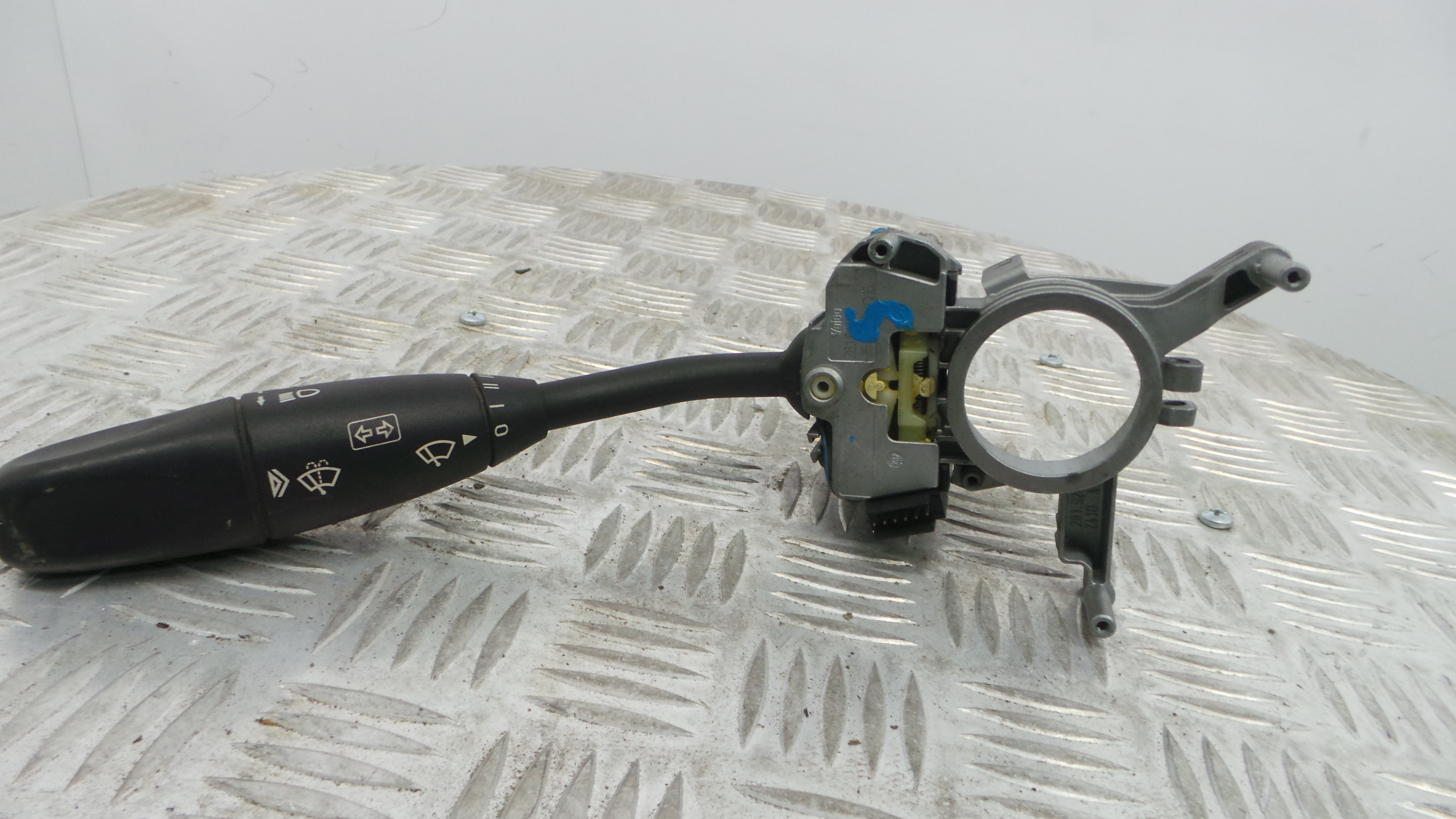 Comando de Limpa Para Brisas A2035450110 - MERCEDES-BENZ C-CLASS (W203)-33183822 Comando de Limpa Para Brisas A2035450110 - MERCEDES-BENZ C-CLASS (W203)-33183822