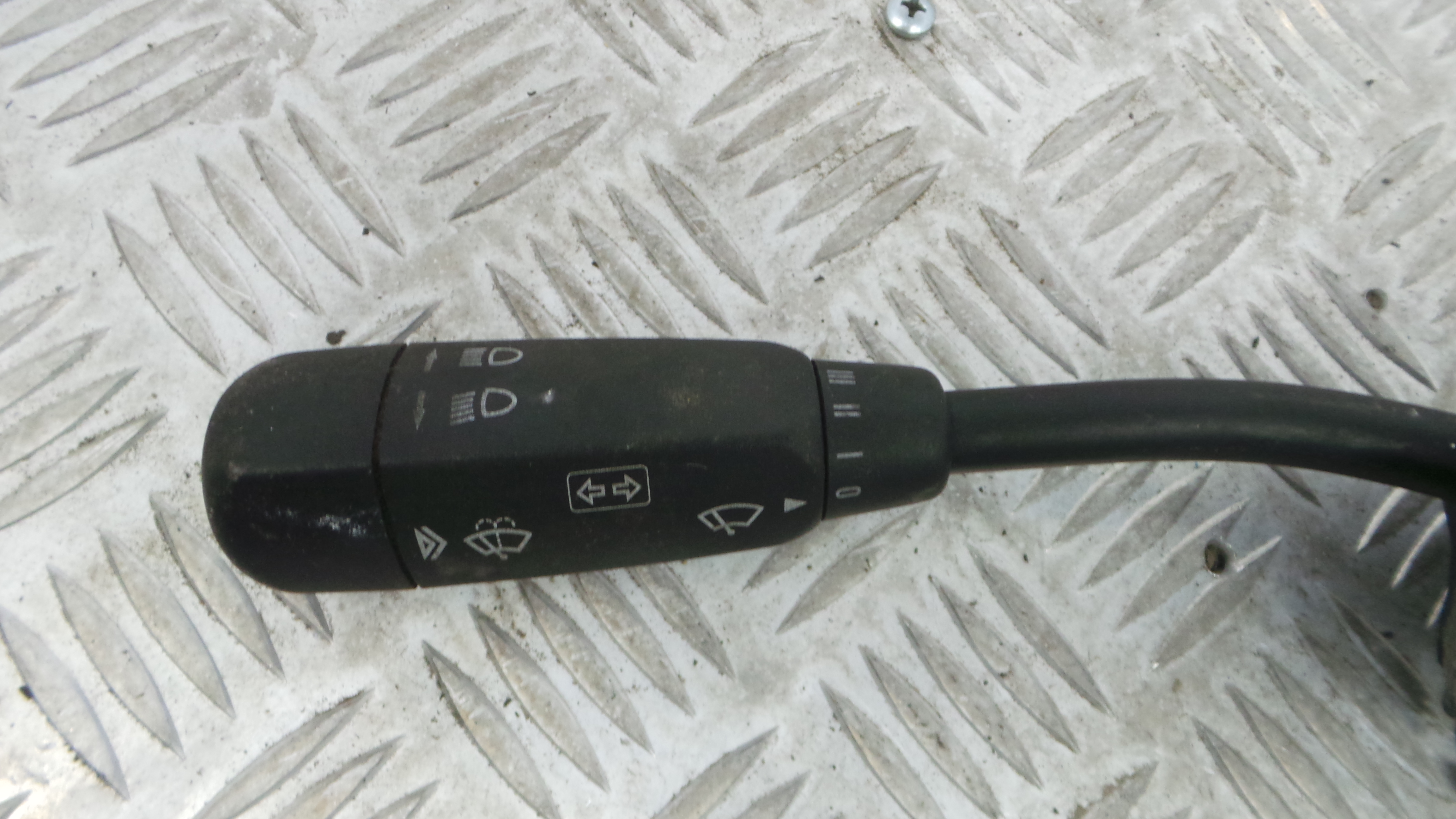 Comando de Limpa Para Brisas A2105450110 - MERCEDES-BENZ CLK (C208)-33183833