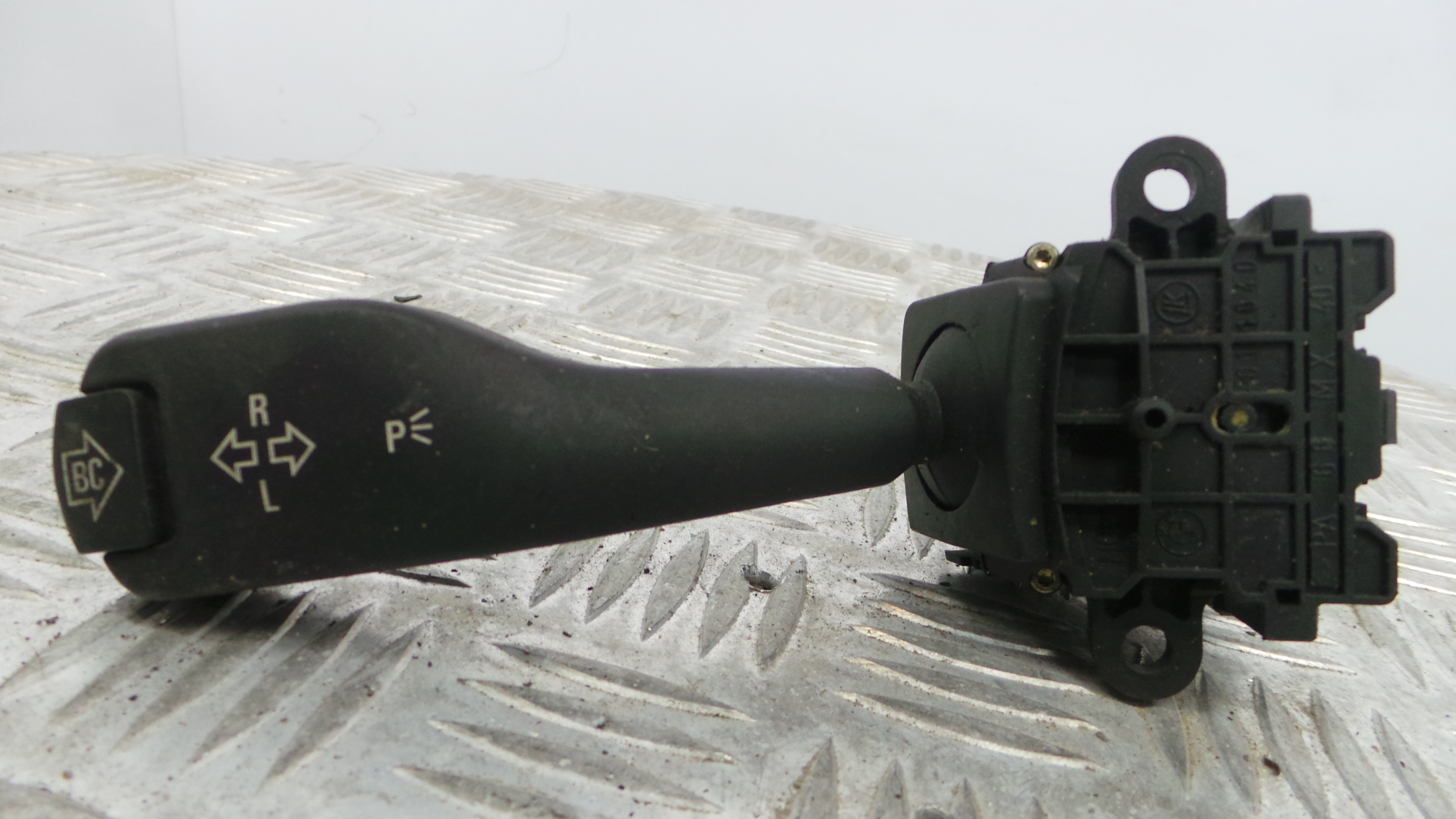 Manete / Comando dos Piscas 8363668K - BMW 5 (E39)-33183873 Manete / Comando dos Piscas 8363668K - BMW 5 (E39)-33183873