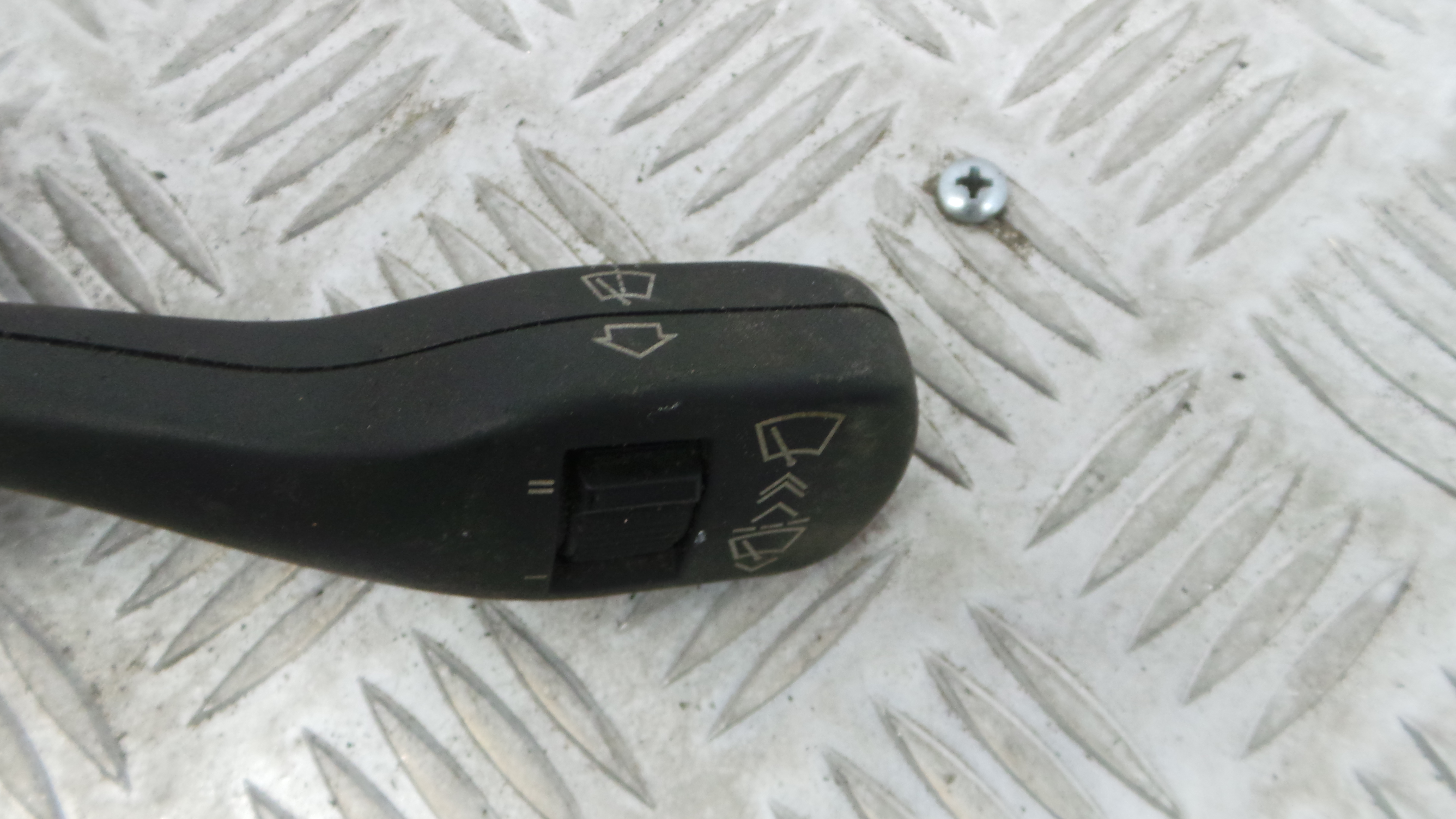 Comando de Limpa Para Brisas 8363664i - BMW 3 (E46)-33183905