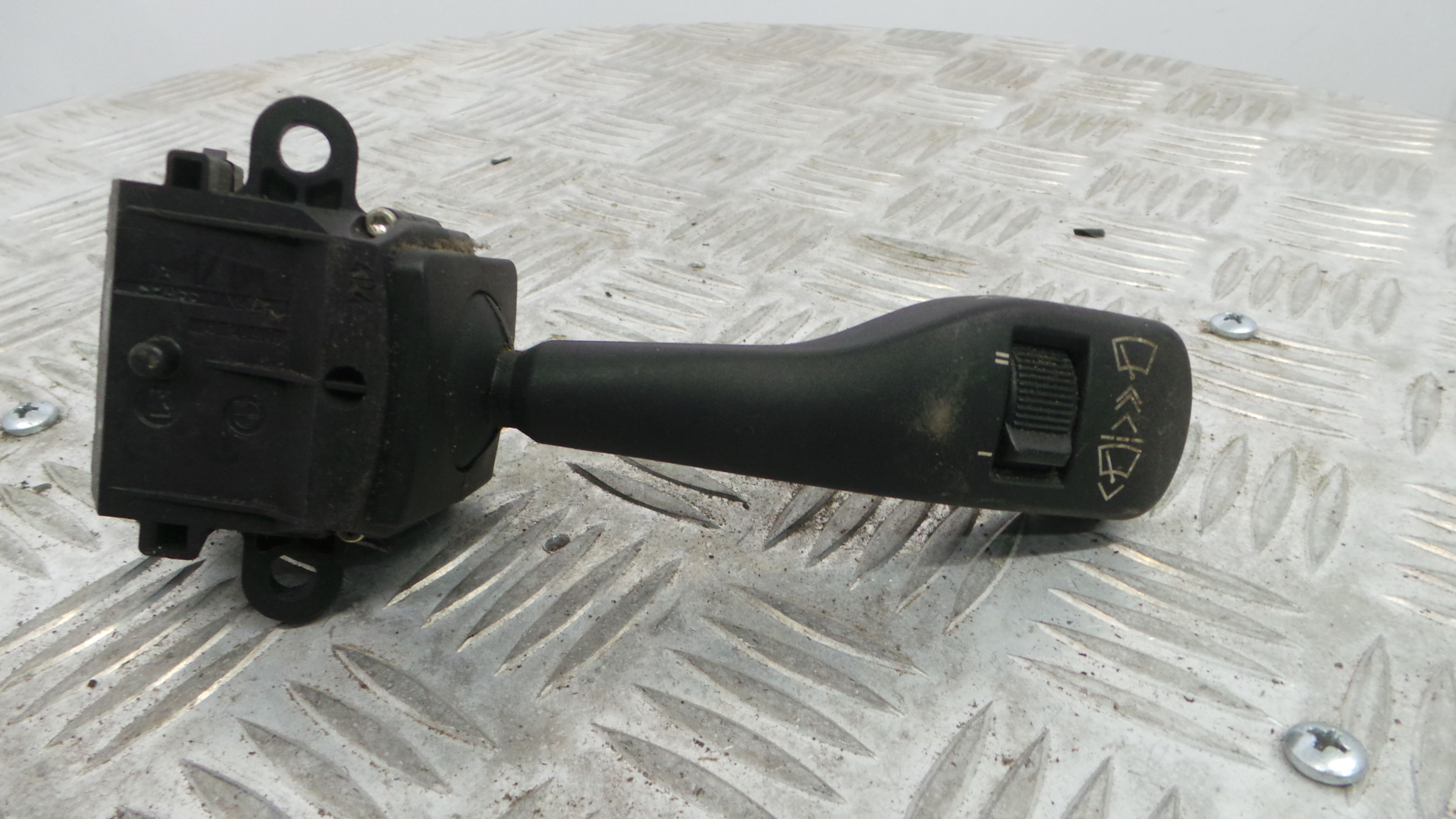 Comando de Limpa Para Brisas 8363669m - BMW 3 (E46)-33183916 Comando de Limpa Para Brisas 8363669m - BMW 3 (E46)-33183916