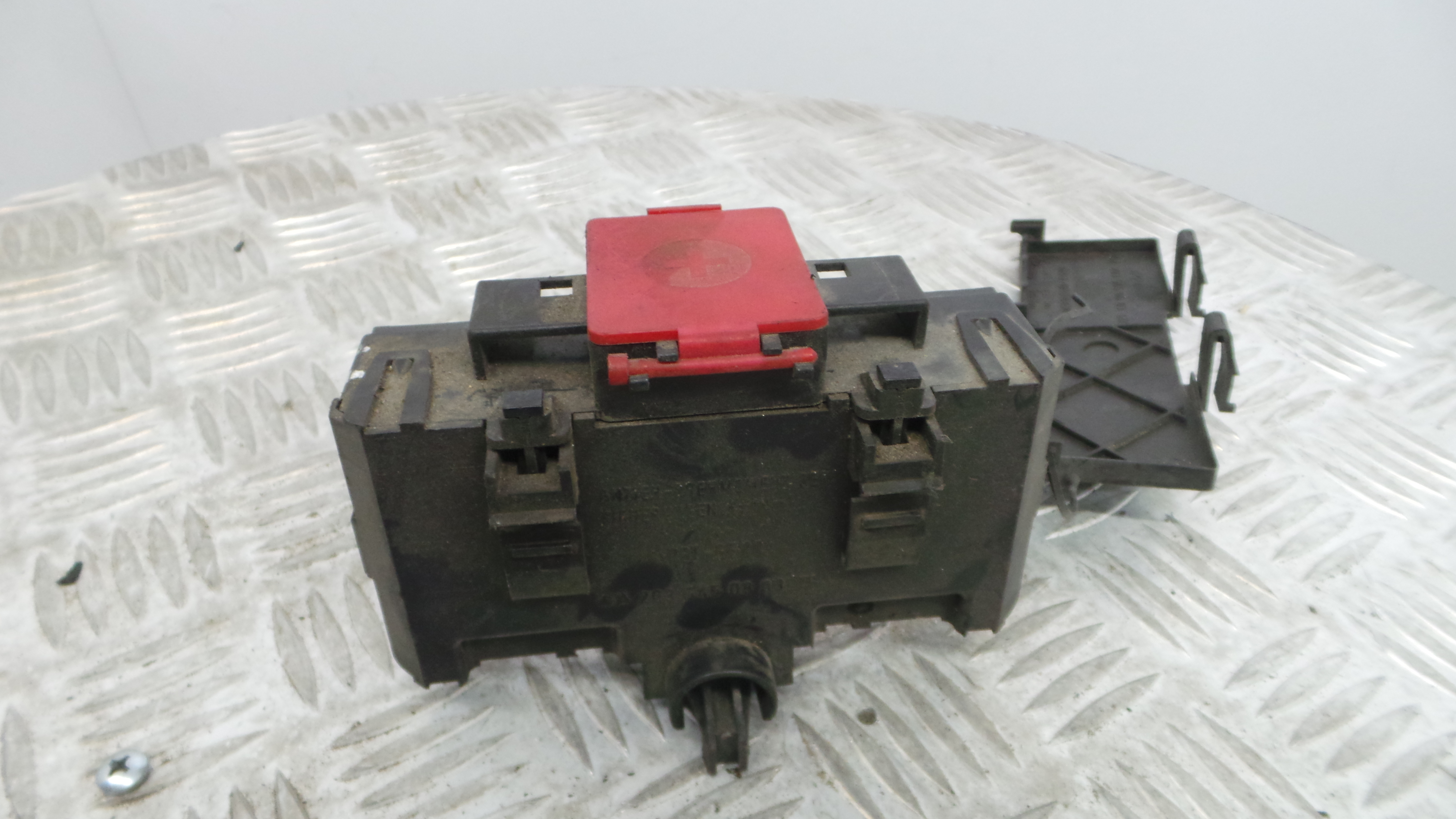 Caixa dos Fusíveis / BSI / UCH / SAM A2035450803 - MERCEDES-BENZ C-CLASS (W203)-33183958