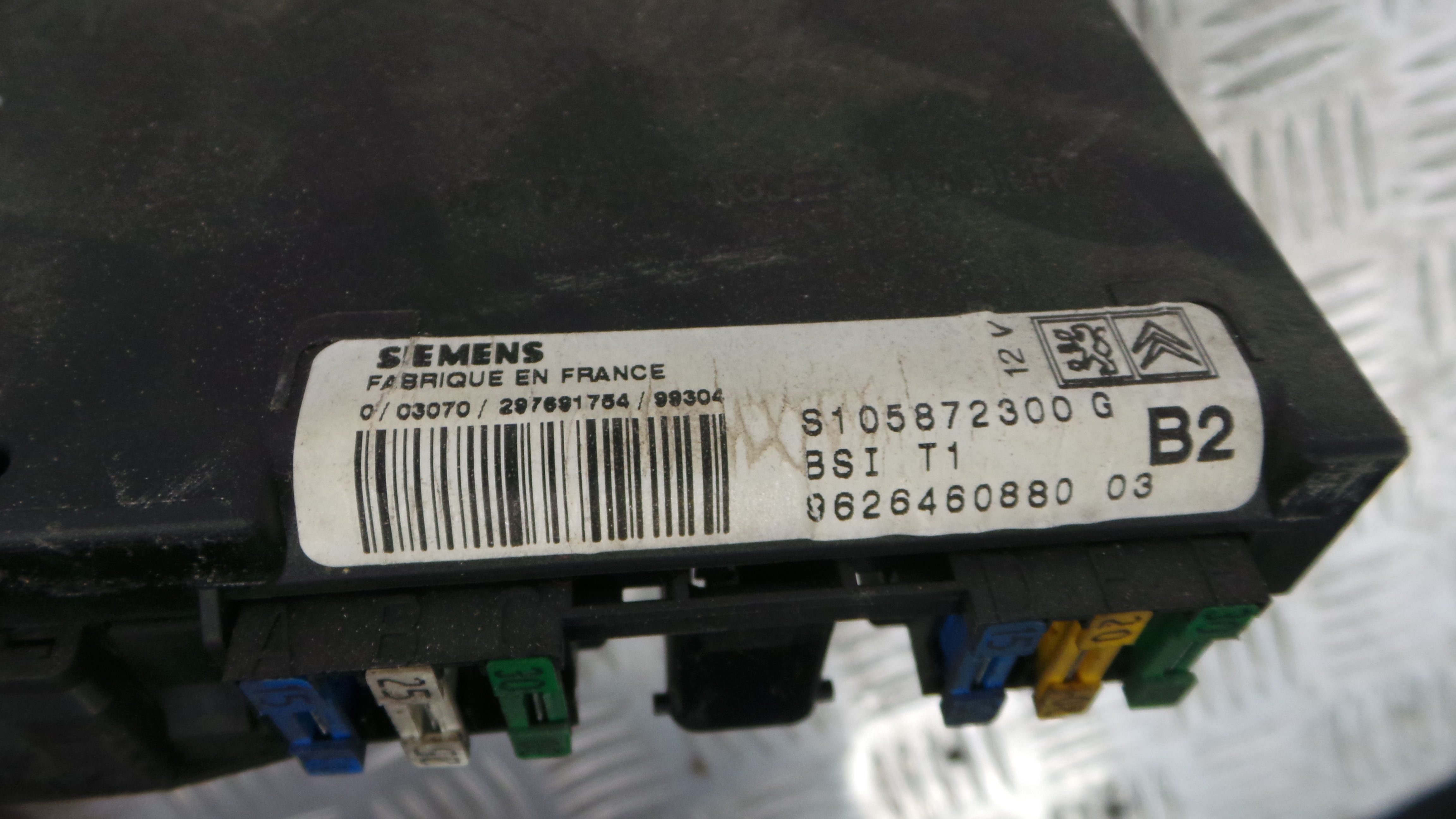 Caixa dos Fusíveis / BSI / UCH / SAM 9626460880 - PEUGEOT 206 Hatchback (2A/C)-33184341