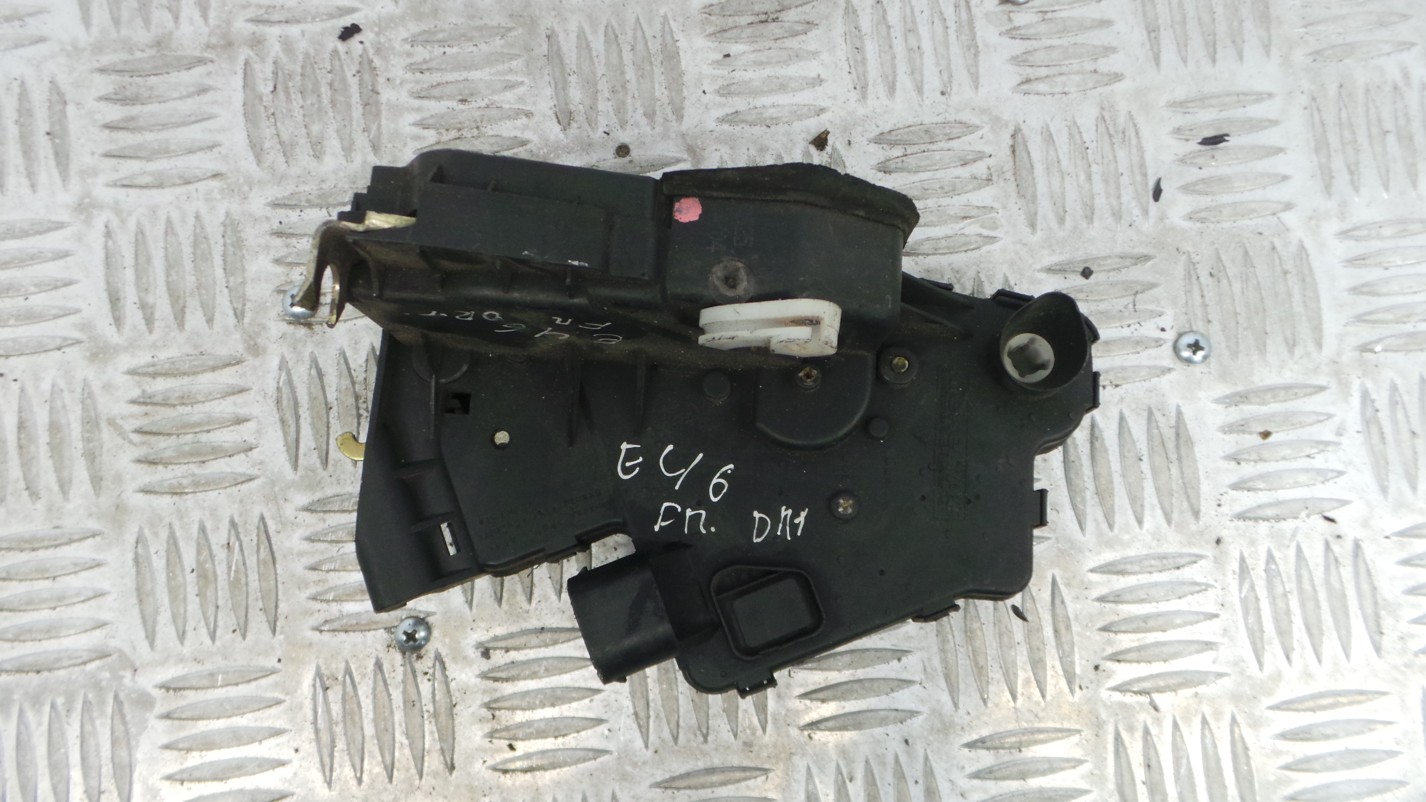 Fecho da Porta Frente Dto 51.21-7011244 - BMW 3 (E46)-33184574